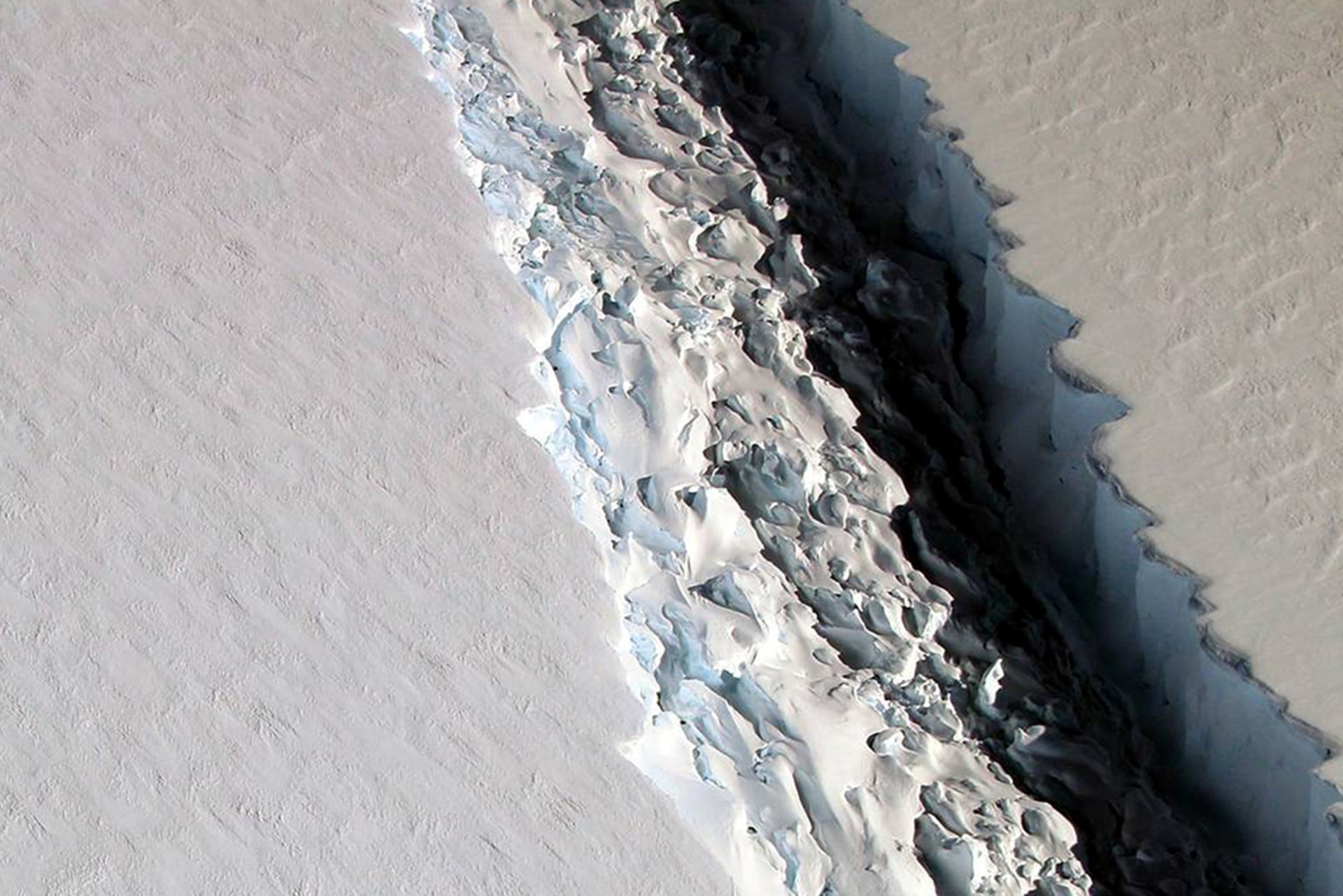 A huge rift in the Antarctic Peninsula's Larsen C ice shelf is shown on November 10, 2016.