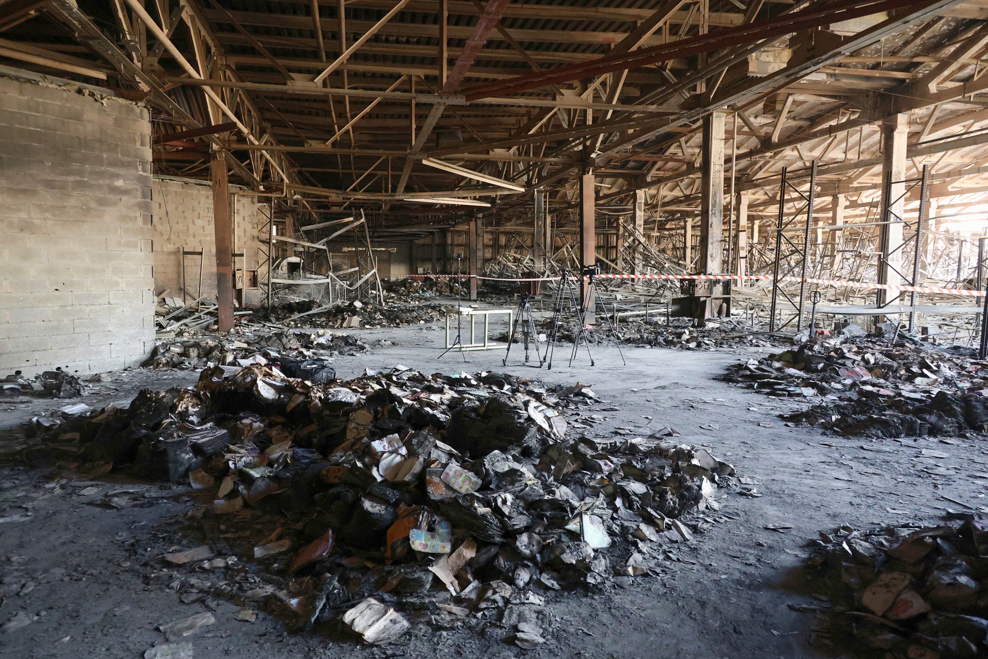 Tetiana Berezhna visits destroyed Ranok publishing house warehouse in Kharkiv