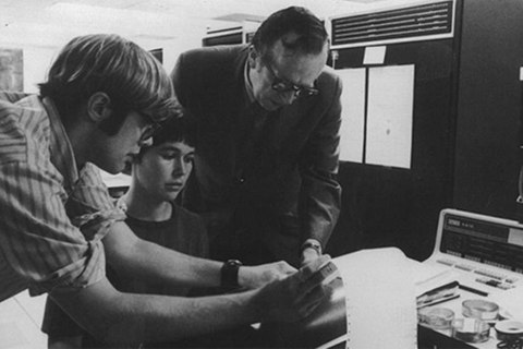 The Origins of the Internet | CFR Education