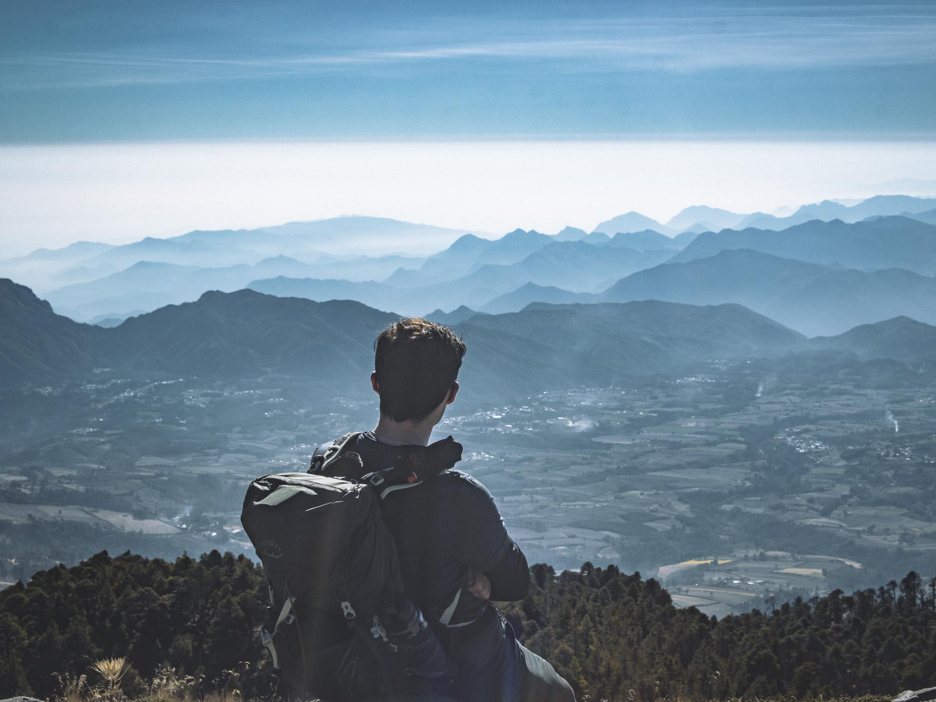A man overlooks Cañón del Río Blanco, December 2024.