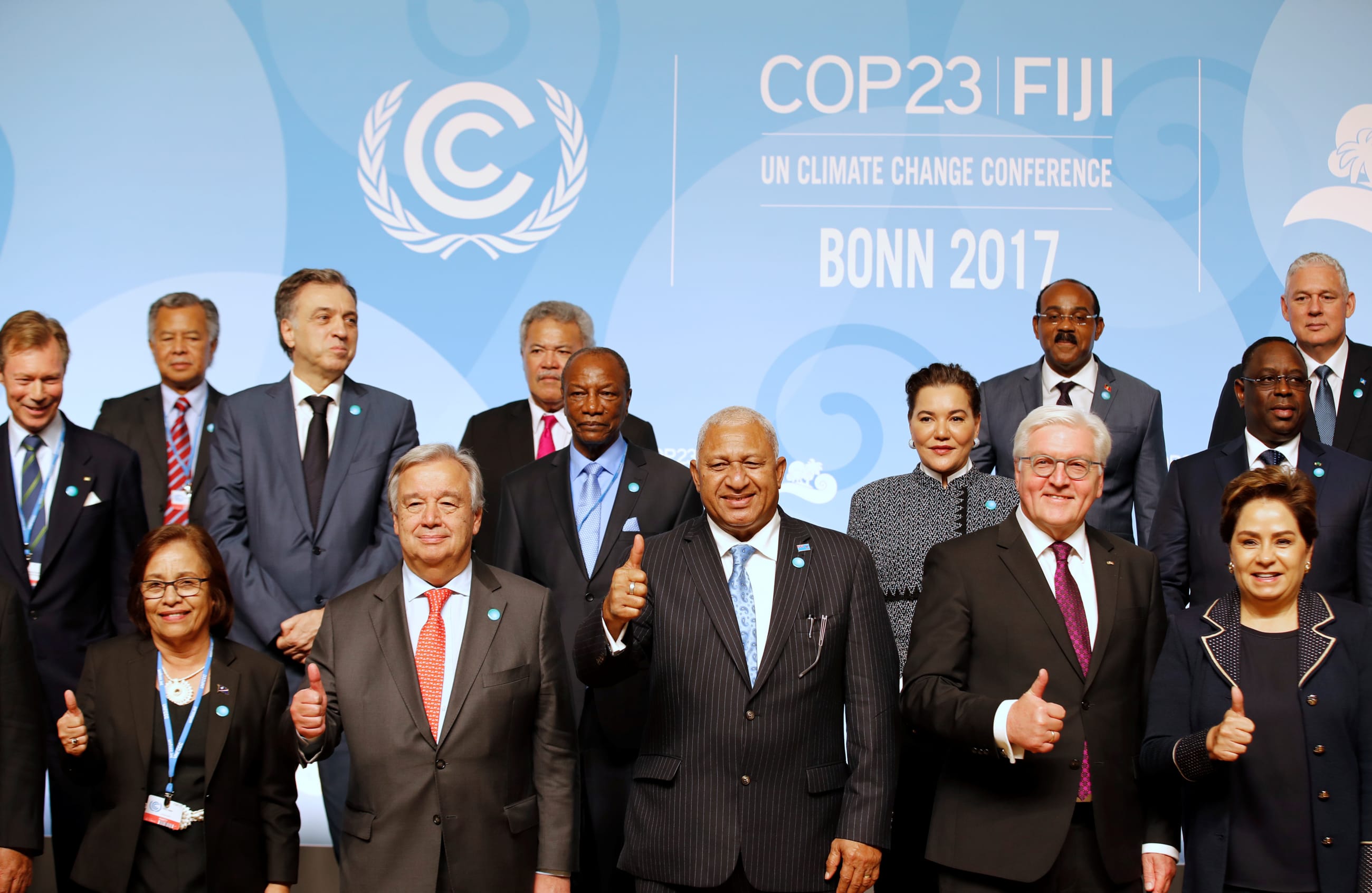 COP23 attendants pose for a family photo at the U.N. Climate Change Conference, in Bonn, Germany, on November 15, 2017.