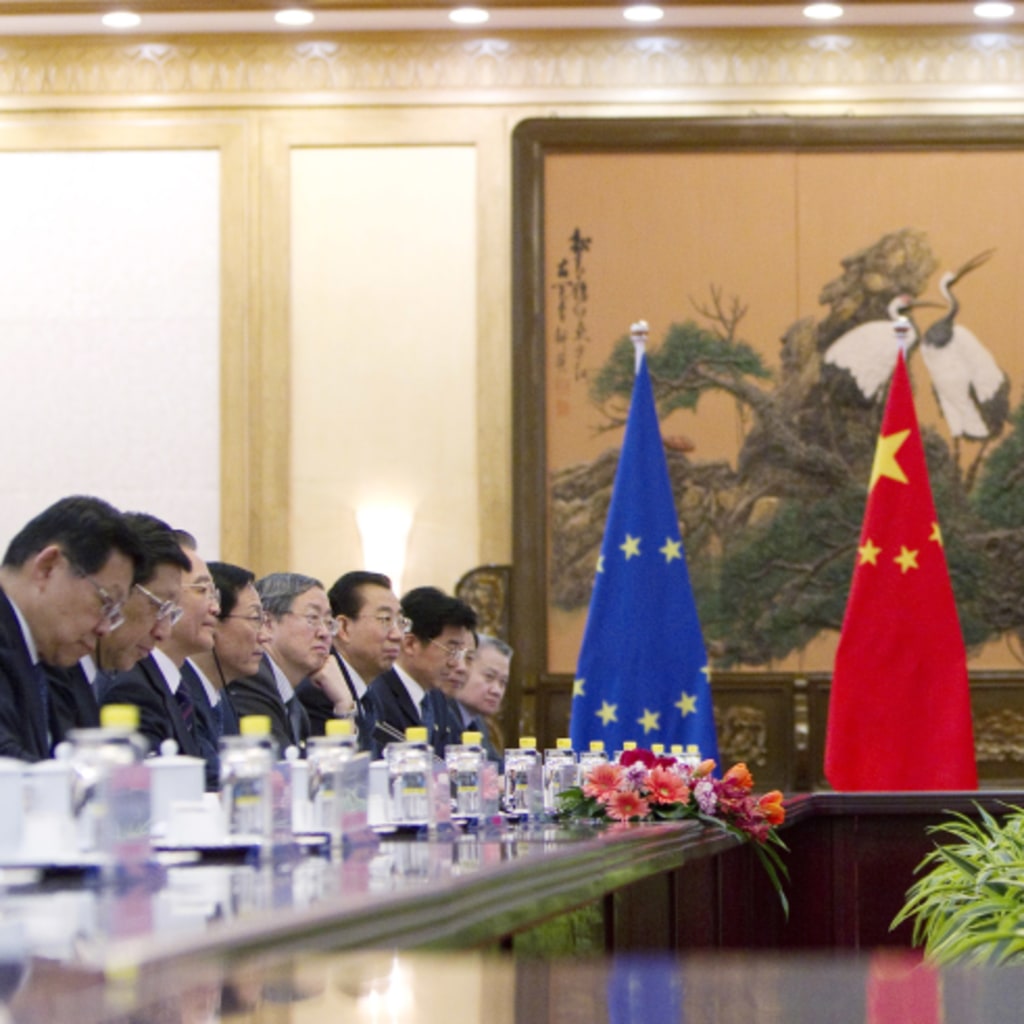 <p>China’s Premier Wen attends a meeting with European Council President Van Rompuy and European Commission President Barroso in the Great Hall of the People during the European-China summit in Beijing.</p>

