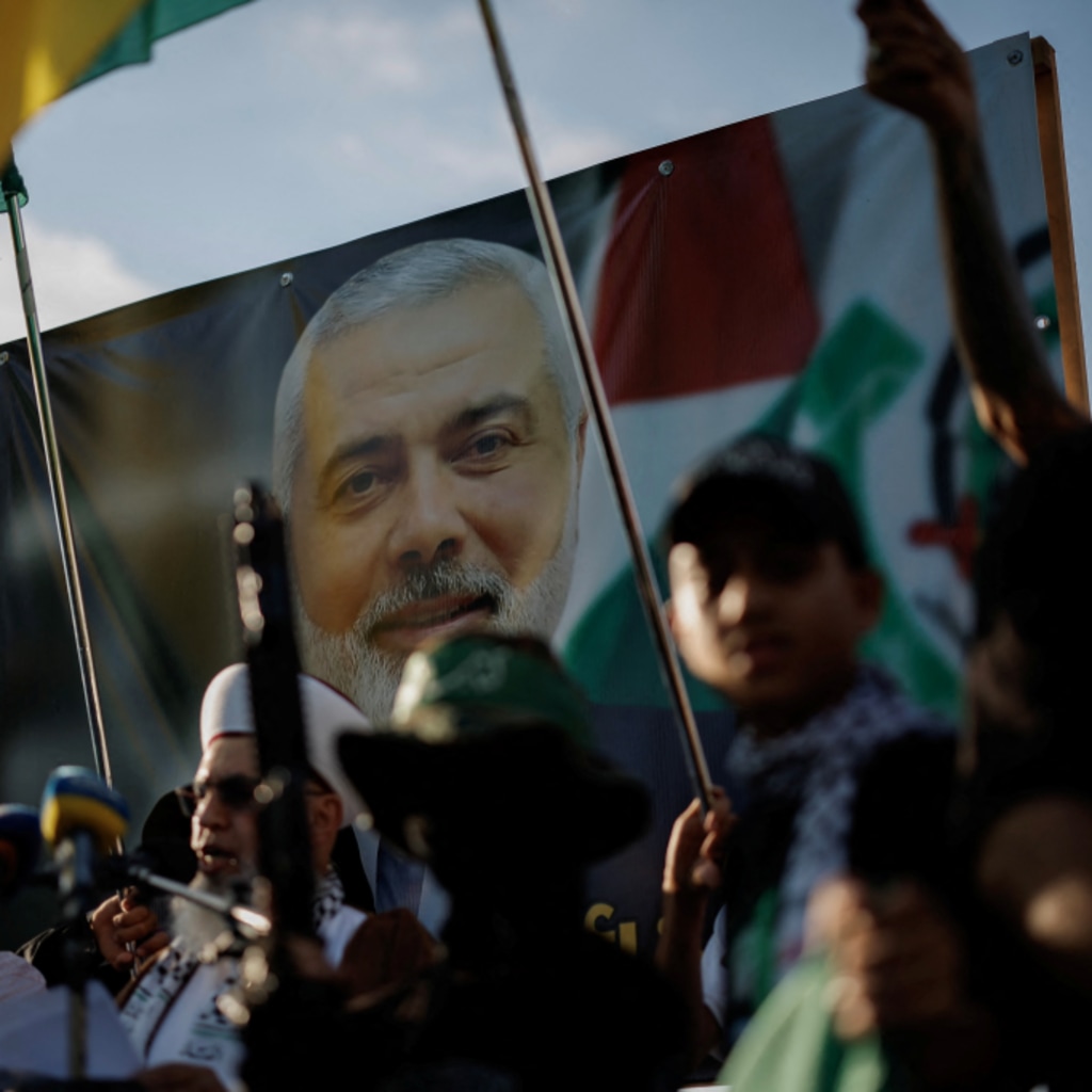 Israel-Iran Tensions Escalate, Venezuela Election Questioned, Edinburgh Fringe Shines, and More pic