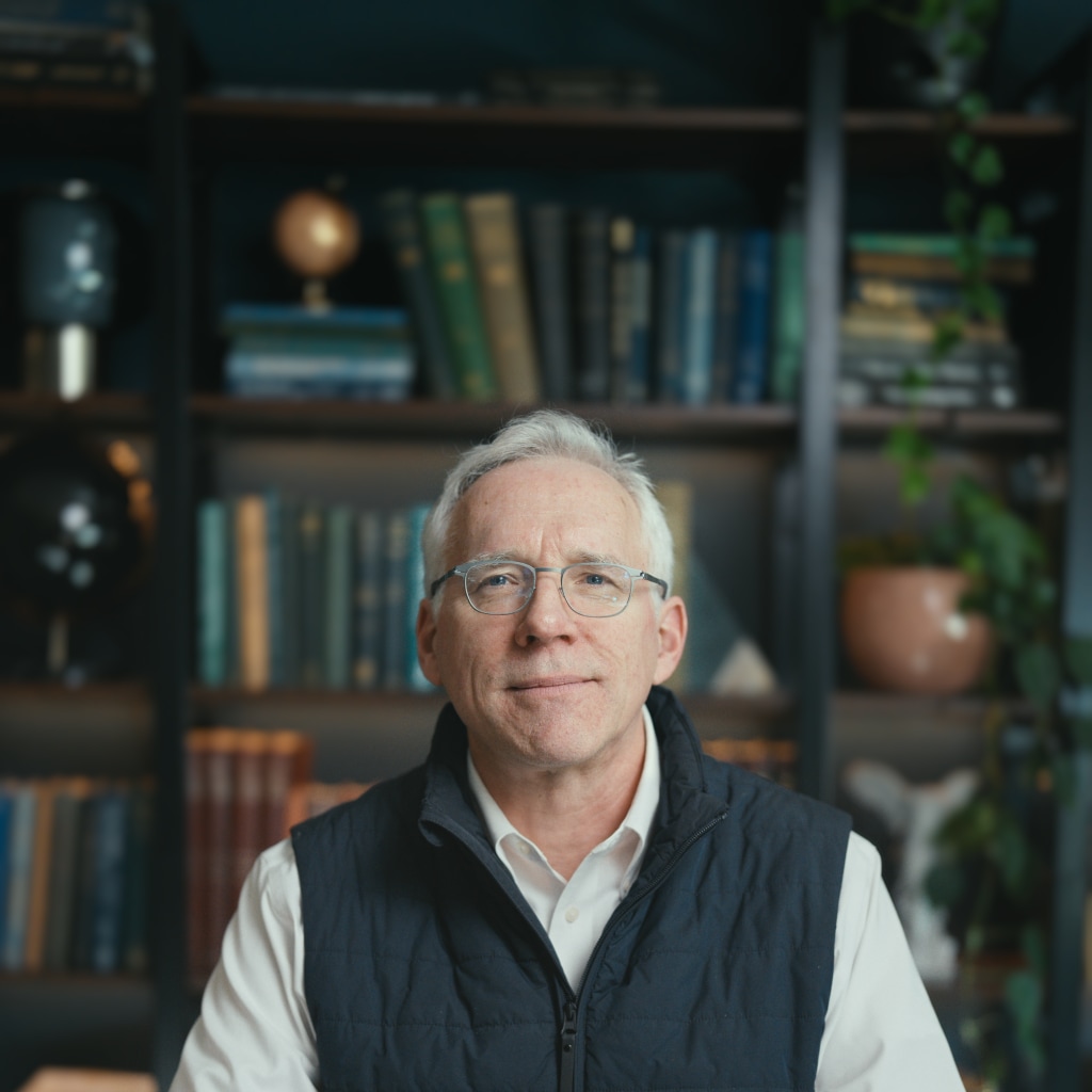 0058_Robert McMahon-007