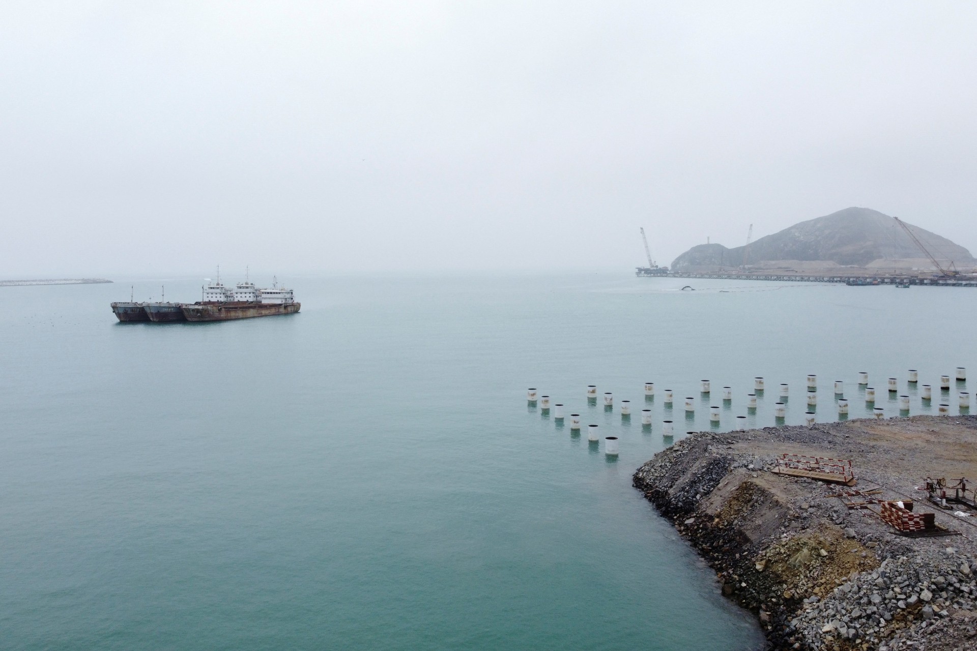 <p>Peru’s Chancay port, a BRI project, will start shipping two container vessels a week to Shanghai in late November.</p>
