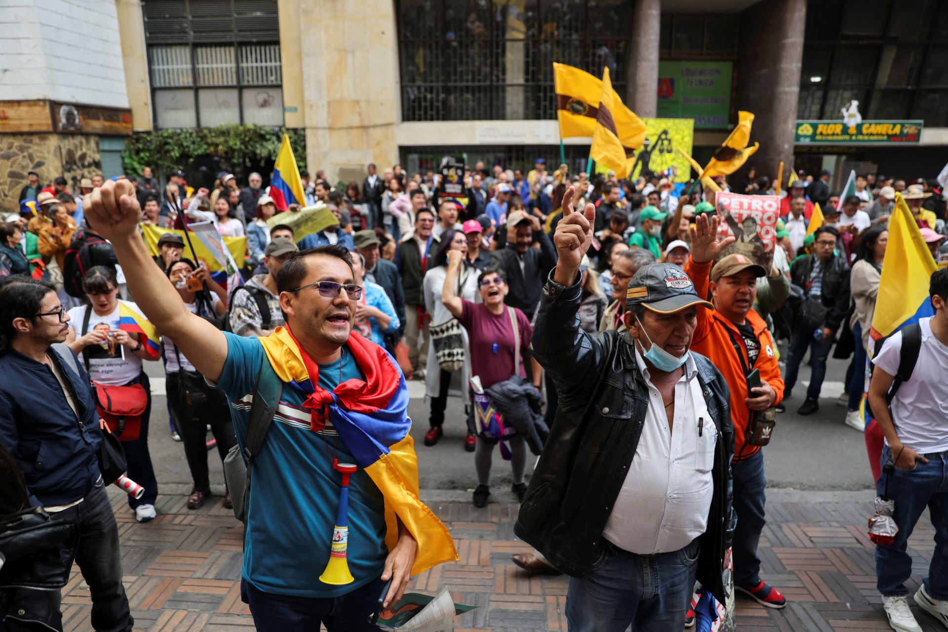 <p>Supporters of Colombian President Gustavo Petro protest outside the Supreme Court of Justice, demanding the selection of a new attorney general on February 8, 2024.</p>