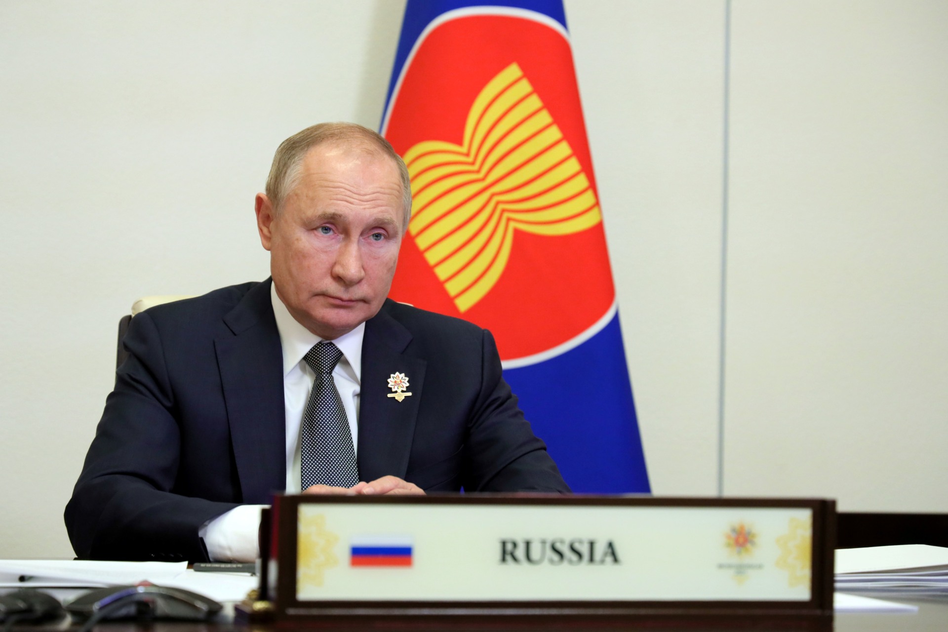 <p>Russian President Vladimir Putin attends ASEAN summit via a video link at his residence outside Moscow, Russia, on October 28, 2021.</p>
