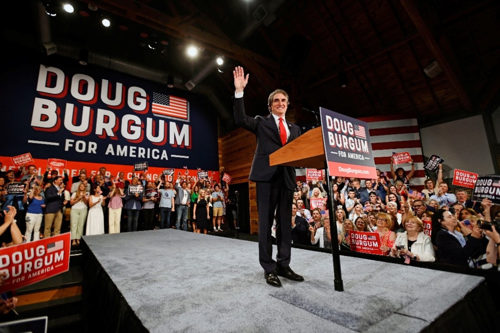 <p>North Dakota Governor Doug Burgum announces his candidacy for 2024 Republican presidential nomination in Fargo, North Dakota, on June 7, 2023. </p>
