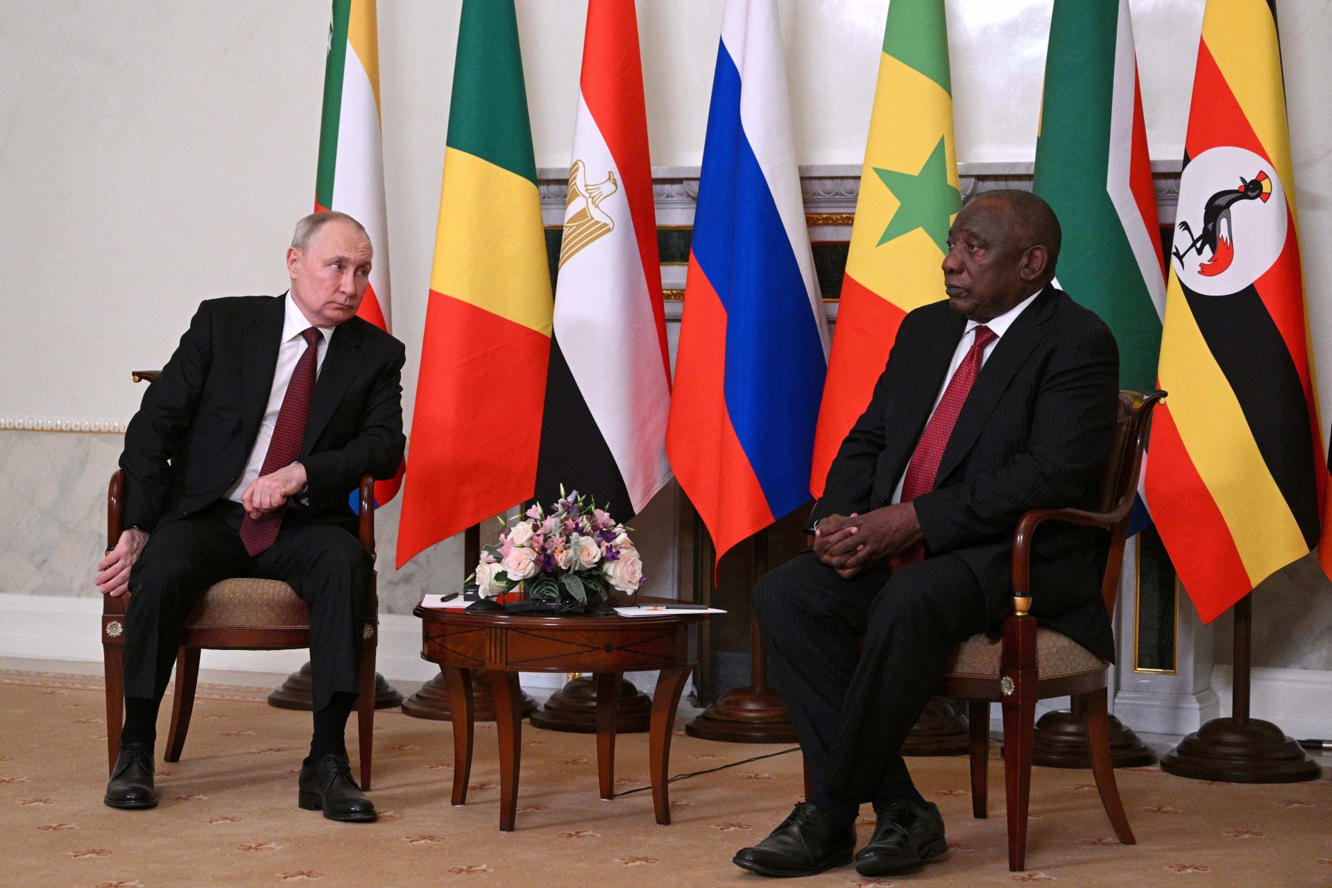 <p>Russian President Vladimir Putin and South African President Cyril Ramaphosa attend a meeting in Saint Petersburg, Russia on June 17, 2023.</p>