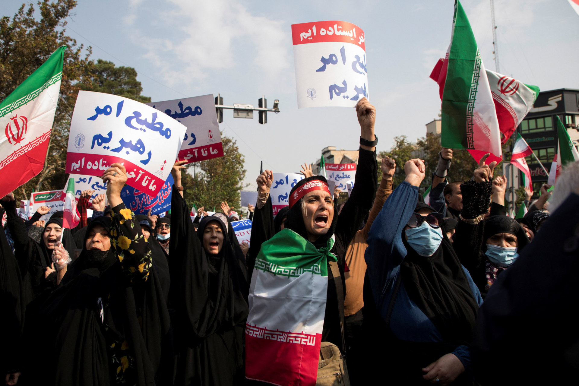 <p>Iranian women protest during unrest in Tehran, Iran, on October 28, 2022.</p>
