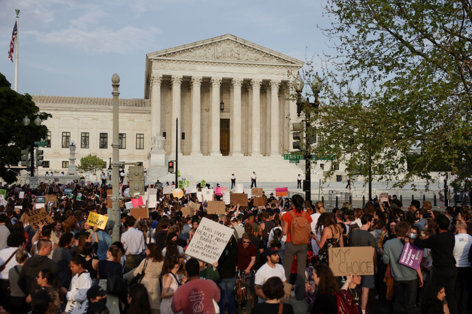 <p>Demonstrators gather during a protest outside the U.S. Supreme Court on May 3, 2022, after the leak of a draft majority opinion that would overturn the landmark Roe v. Wade abortion rights decision.</p>
