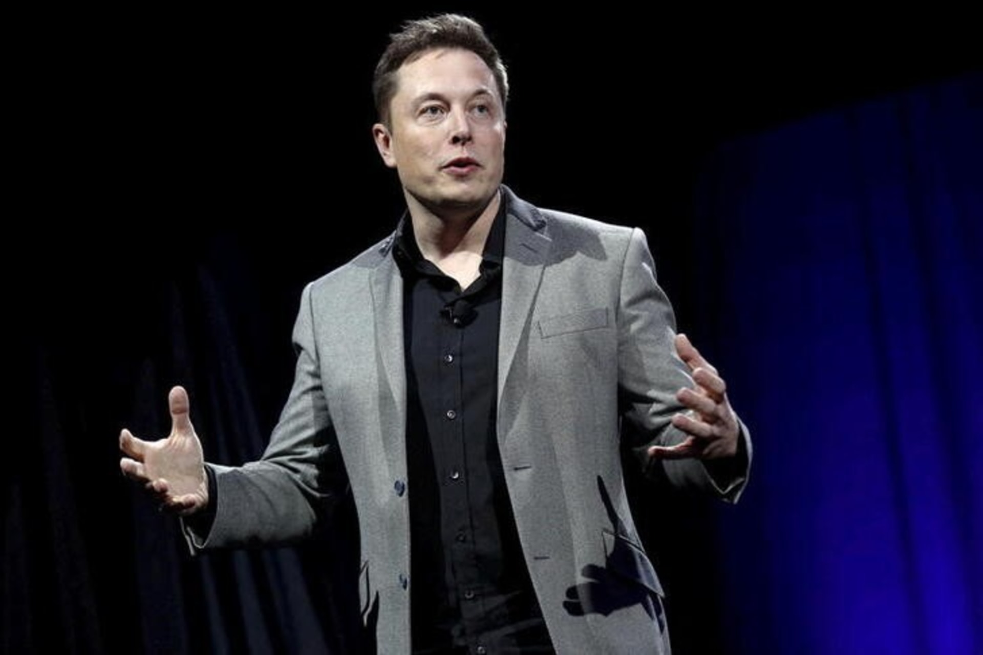 <p>Elon Musk speaks at an event in California in 2015.</p>
