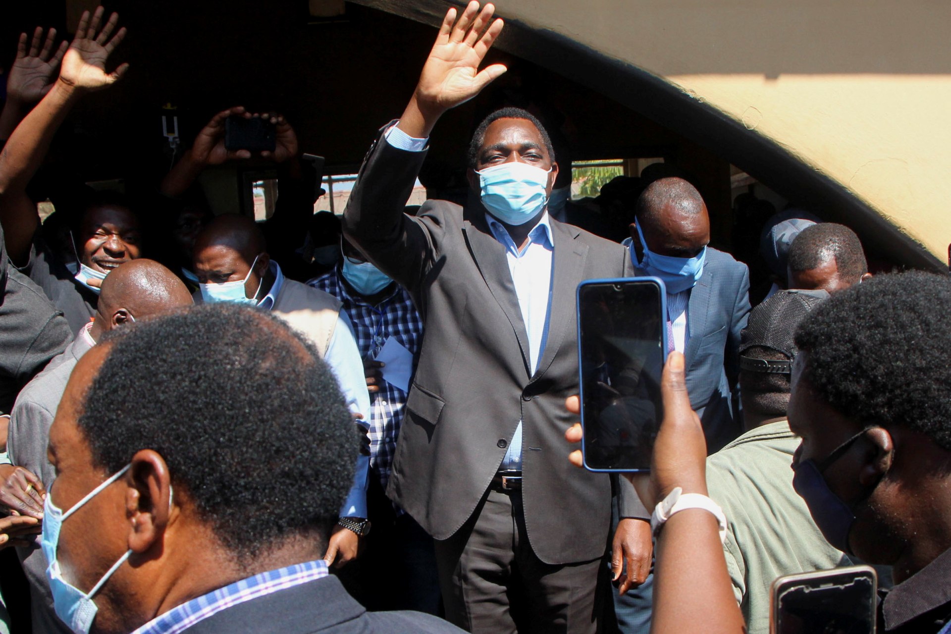 <p>Opposition UPND party’s presidential candidate Hakainde Hichilema waves to supporters after casting his ballot in Lusaka, Zambia on August 12, 2021.</p>