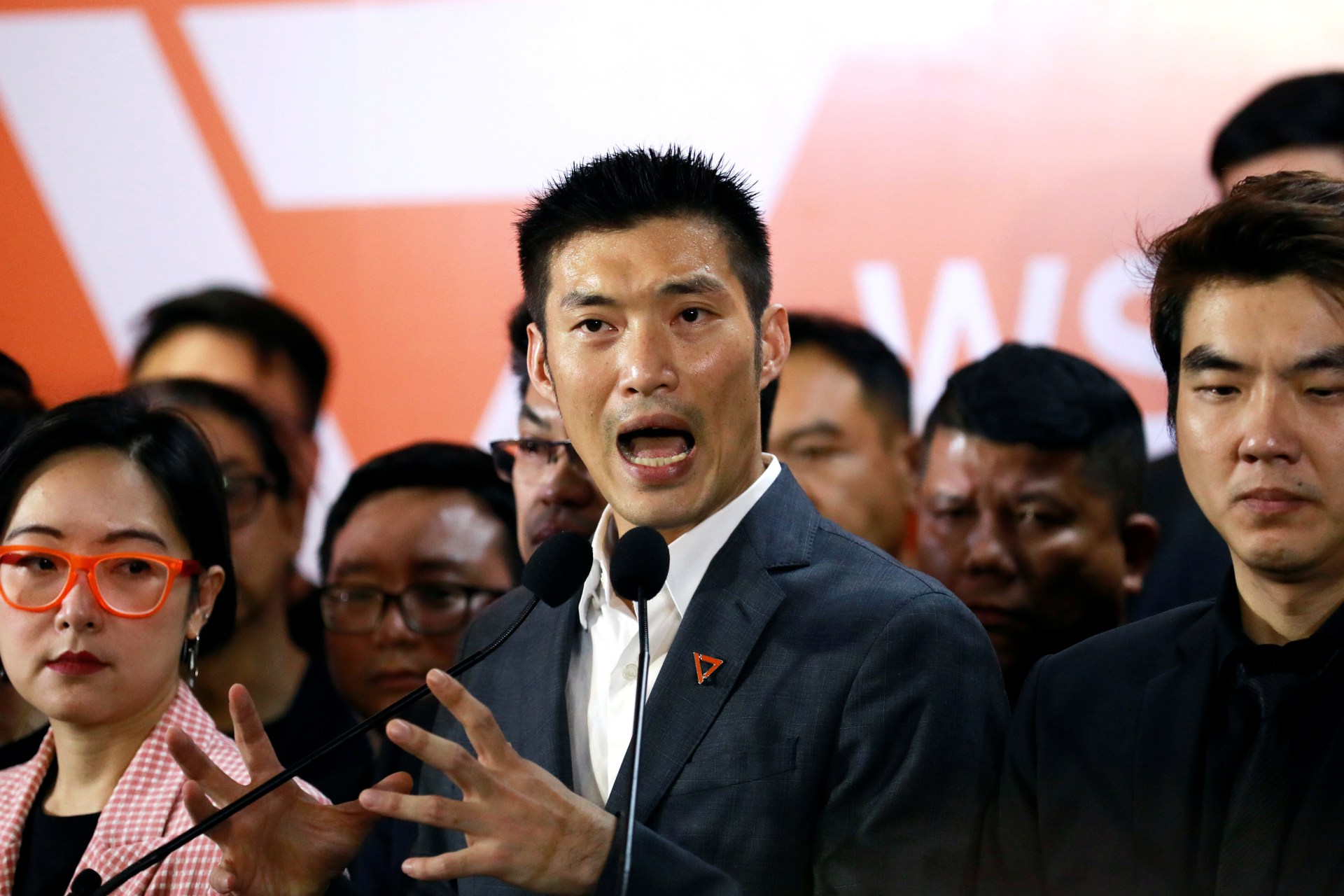 <p>Future Forward Party leader Thanathorn Juangroongruangkit gives a speech, at the party’s headquarters in Bangkok, Thailand on February 21, 2020.</p>
