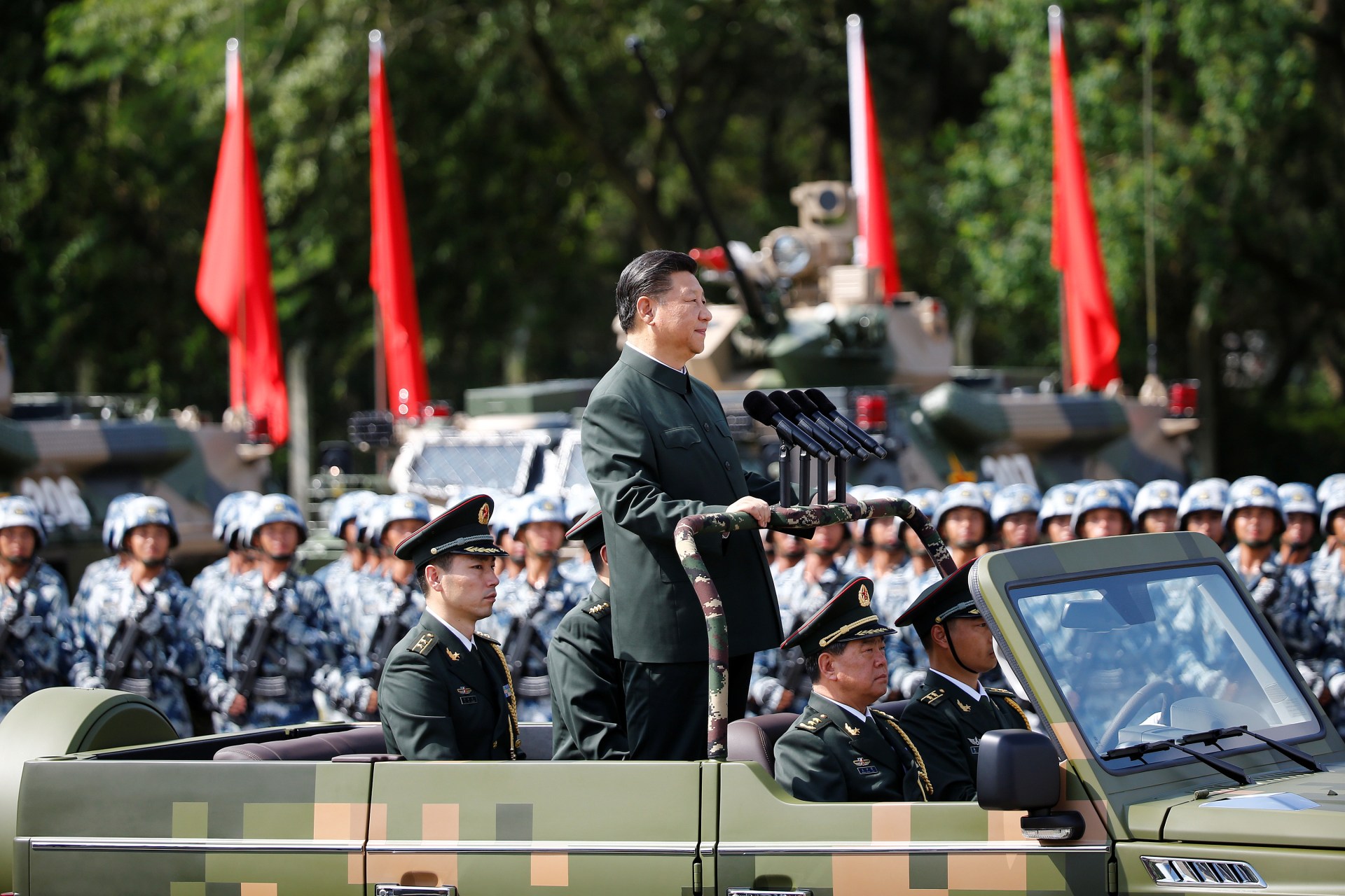 <p>Chinese President Xi Jinping inspects troops at the People’s Liberation Army (PLA) Hong Kong Garrison as part of events marking the twentieth anniversary of the city’s handover from British to Chinese rule, in Hong Kong, China on June 30, 2017.</p>