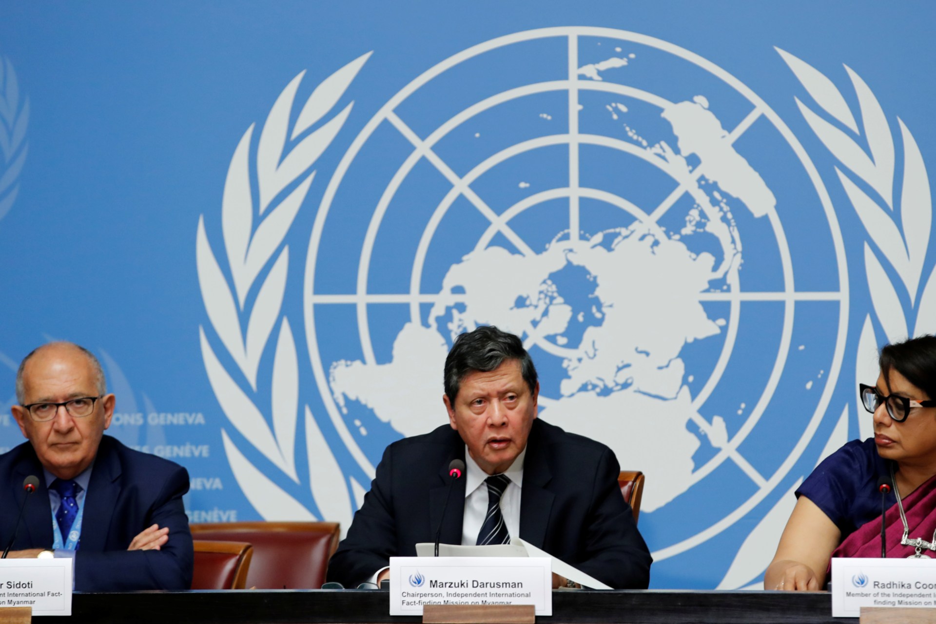 <p>Christopher Sidoti, Marzuki Darusman and Radhika Coomaraswamy, members of the Independent International Fact-finding Mission on Myanmar attend a news conference on the publication of its final written report at the United Nations in Geneva.</p>
