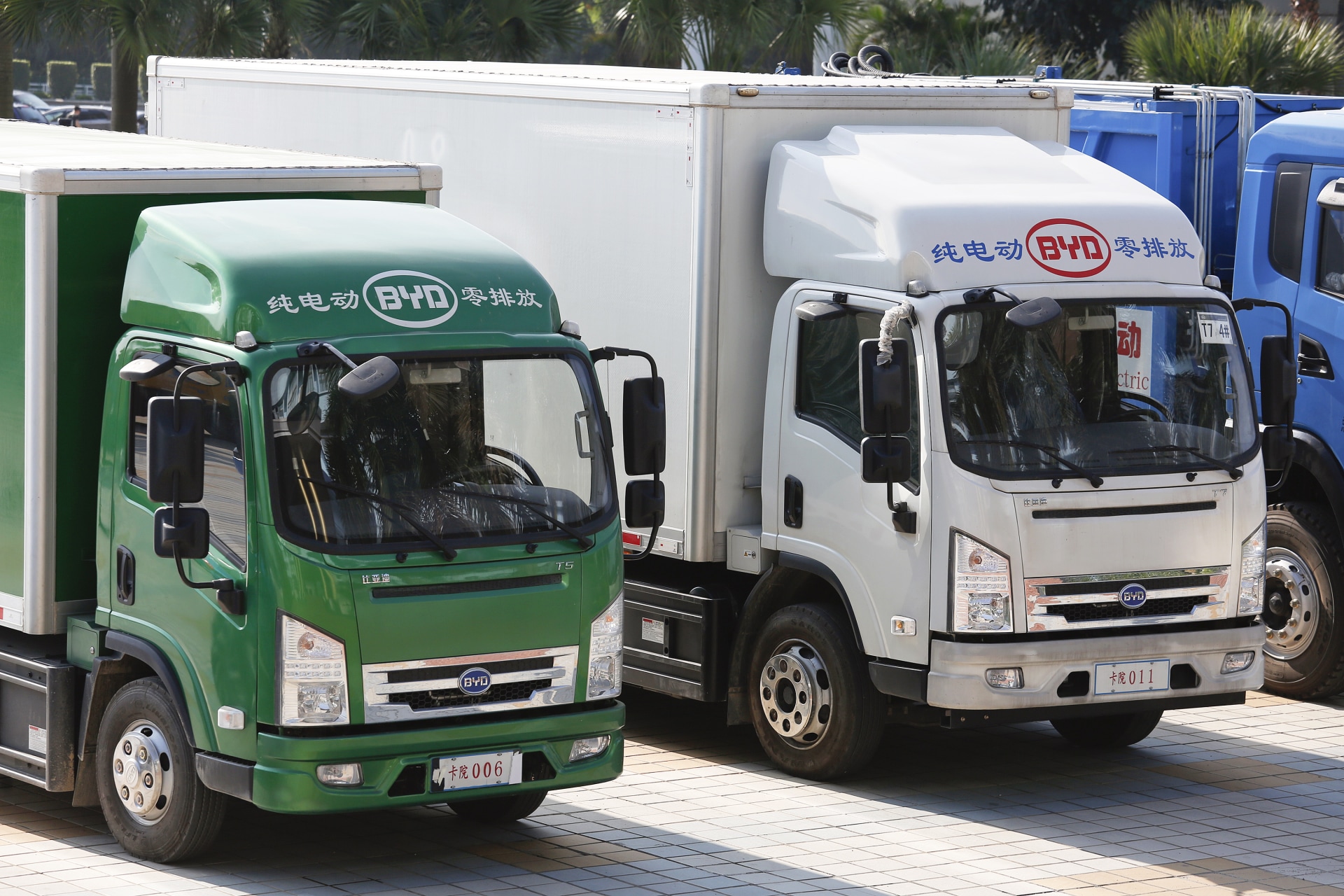 <p>Electric trucks are shown at BYD headquarters in Shenzhen, China May 25, 2016.</p>
