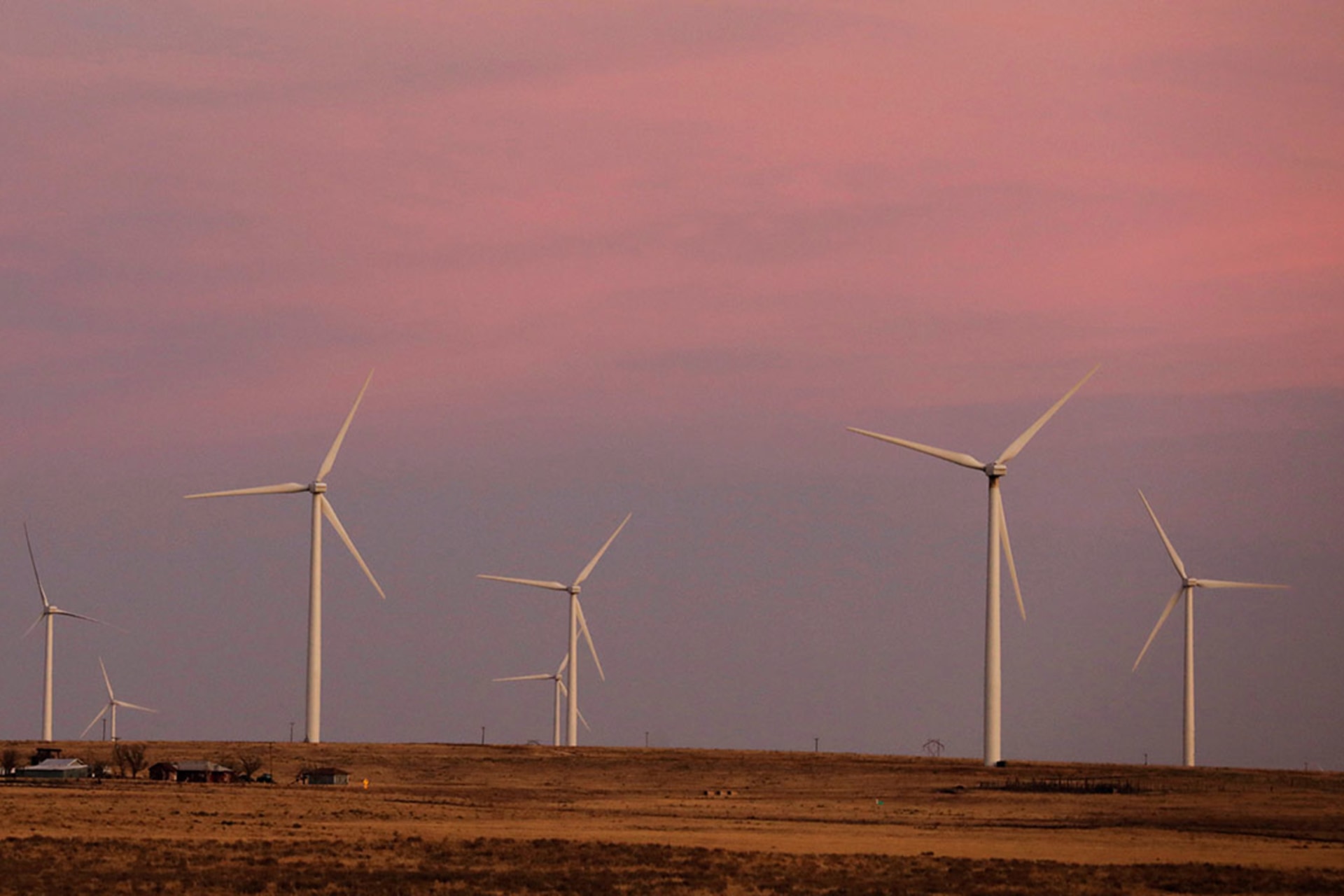 <p>Wind turbines stand above the plains north of Amarillo, Texas, U.S., March 14, 2017. REUTERS/Lucas Jackson</p>
