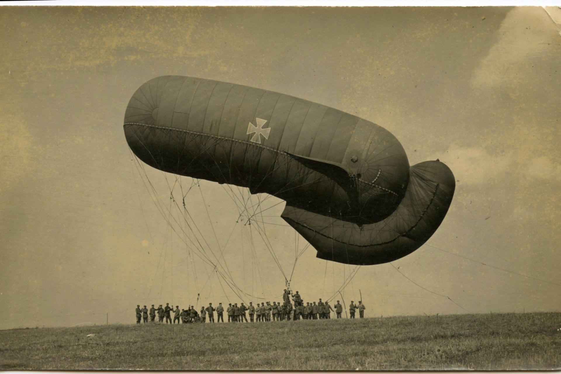 <p>A German observation balloon launches at Équancourt in the Somme on 22 September 1916 during the First World War.</p>
