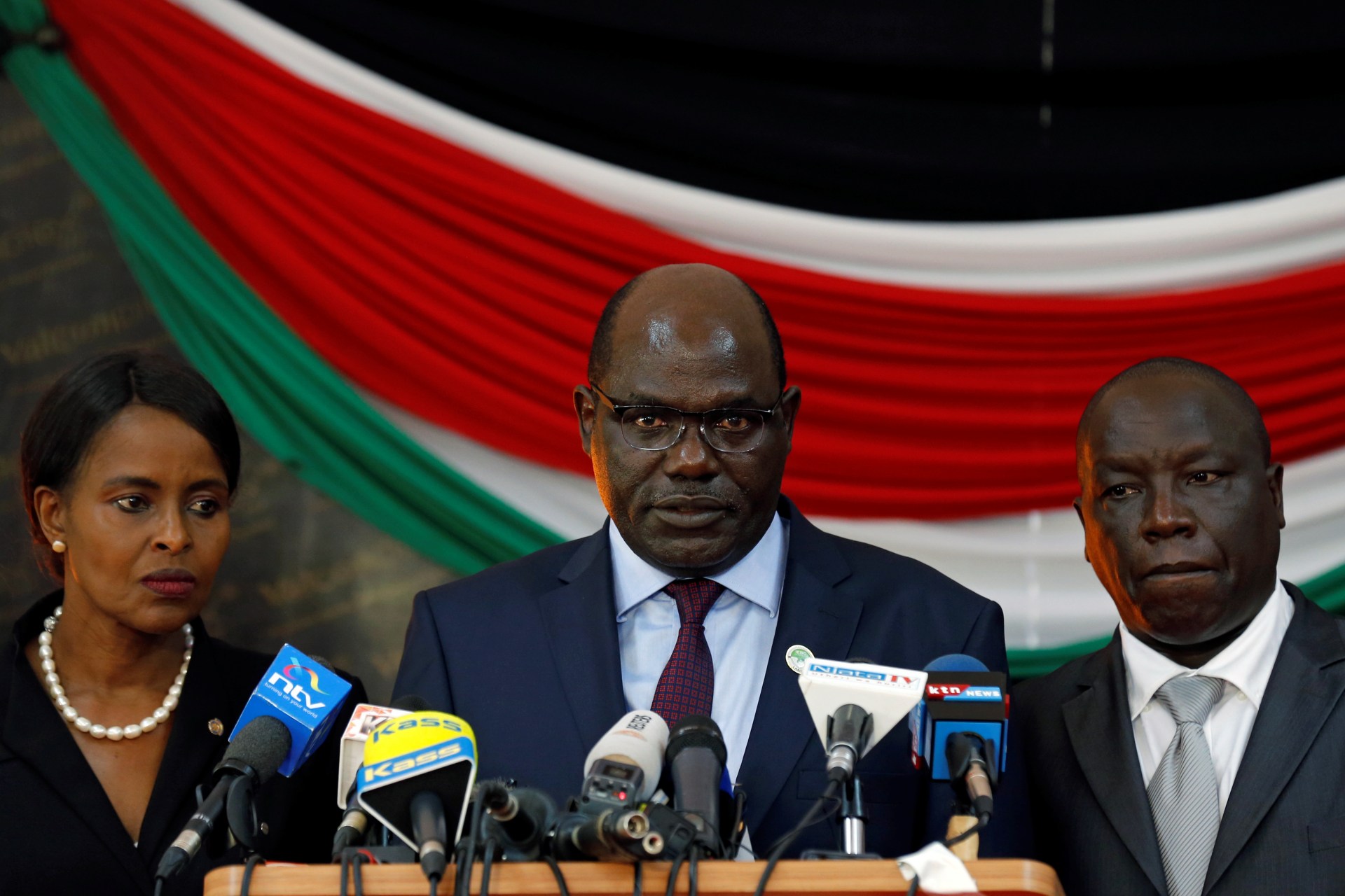 <p>Kenyan Independent Electoral and Boundaries Commission (IEBC) chairman Wafula Chebukati (C), flanked by deputy chairman Connie Nkatha (L) and Commissioner Paul Kurgat, at a news conference at the Bomas of Kenya, in Nairobi, Kenya October 25, 2017.</p>
