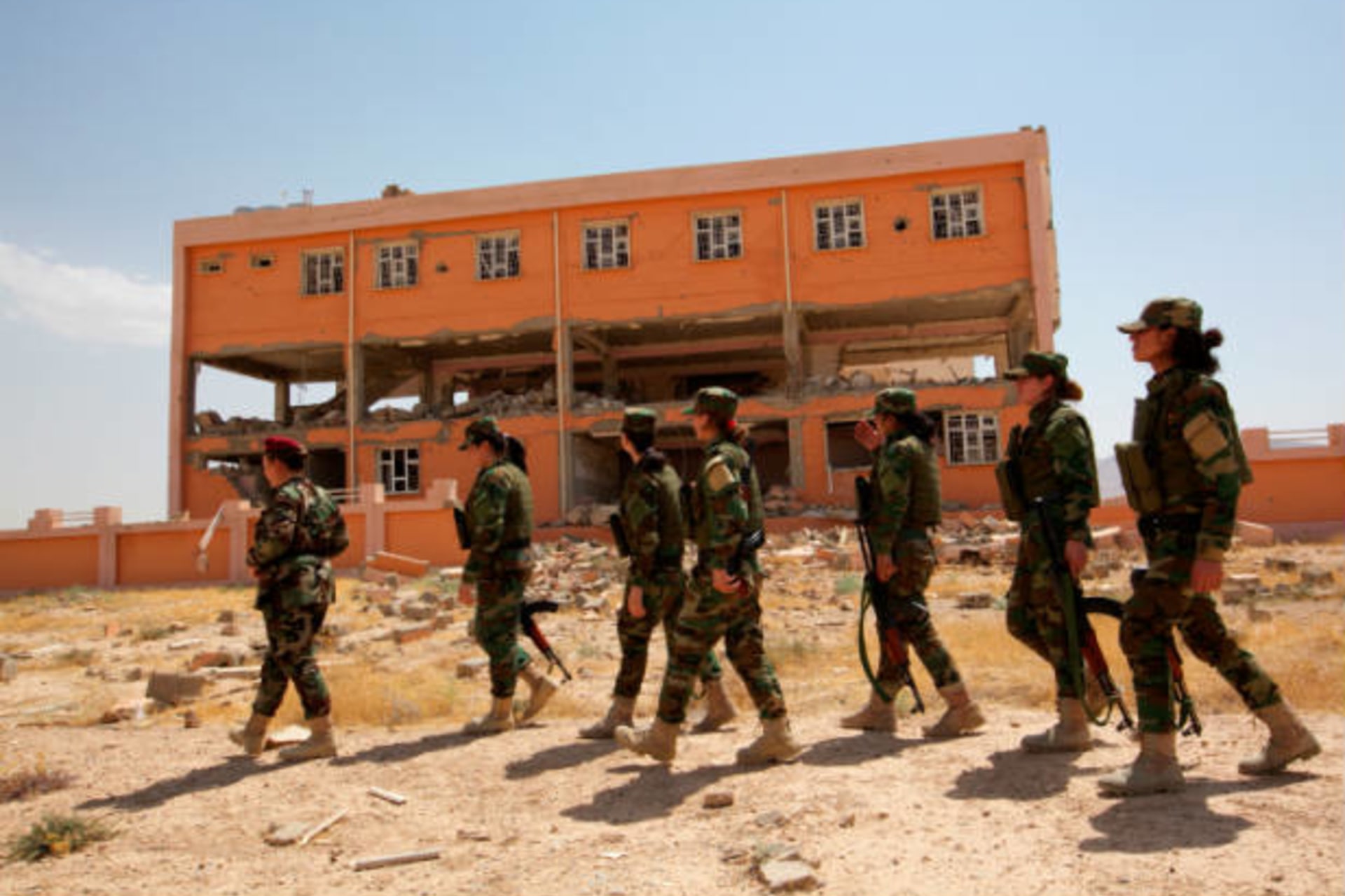 <p>Peshmerga women iraq ISIS mosul</p>
