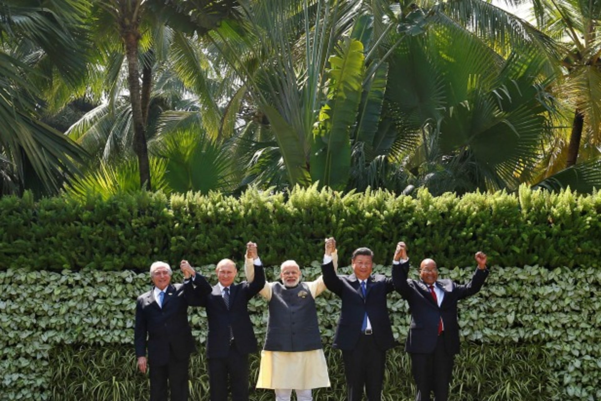 <p>Brazil’s President Michel Temer, Russian President Vladimir Putin, Indian Prime Minister Narendra Modi, Chinese President Xi J…a, China and South Africa) Summit in Benaulim, in the western state of Goa, India, October 16, 2016 (Reuters/Danish Siddiqui).</p>