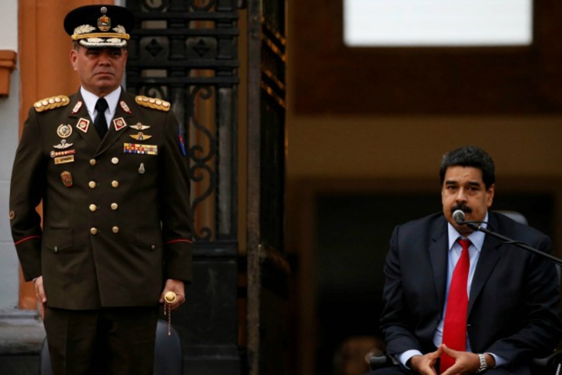 <p>Venezuela’s President Nicolas Maduro (R) speaks, while Venezuela’s Defense Minister Vladimir Padrino Lopez stands next to him,… of South American independence hero Francisco de Miranda in Caracas, Venezuela July 14, 2016 (Reuters/Carlos Garcia Rawlins).</p>