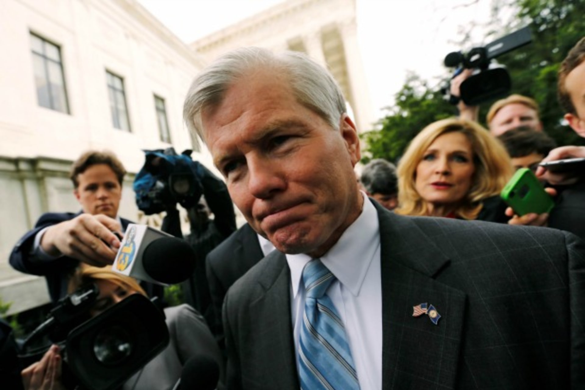 <p>Former Virginia Governor Bob McDonnell is trailed by reporters as he departs after his appeal of his 2014 corruption convictio…ing that could hem in federal prosecutors as they go after bribery charges against other politicians (Reuters/Jonathan Ernst).</p>
