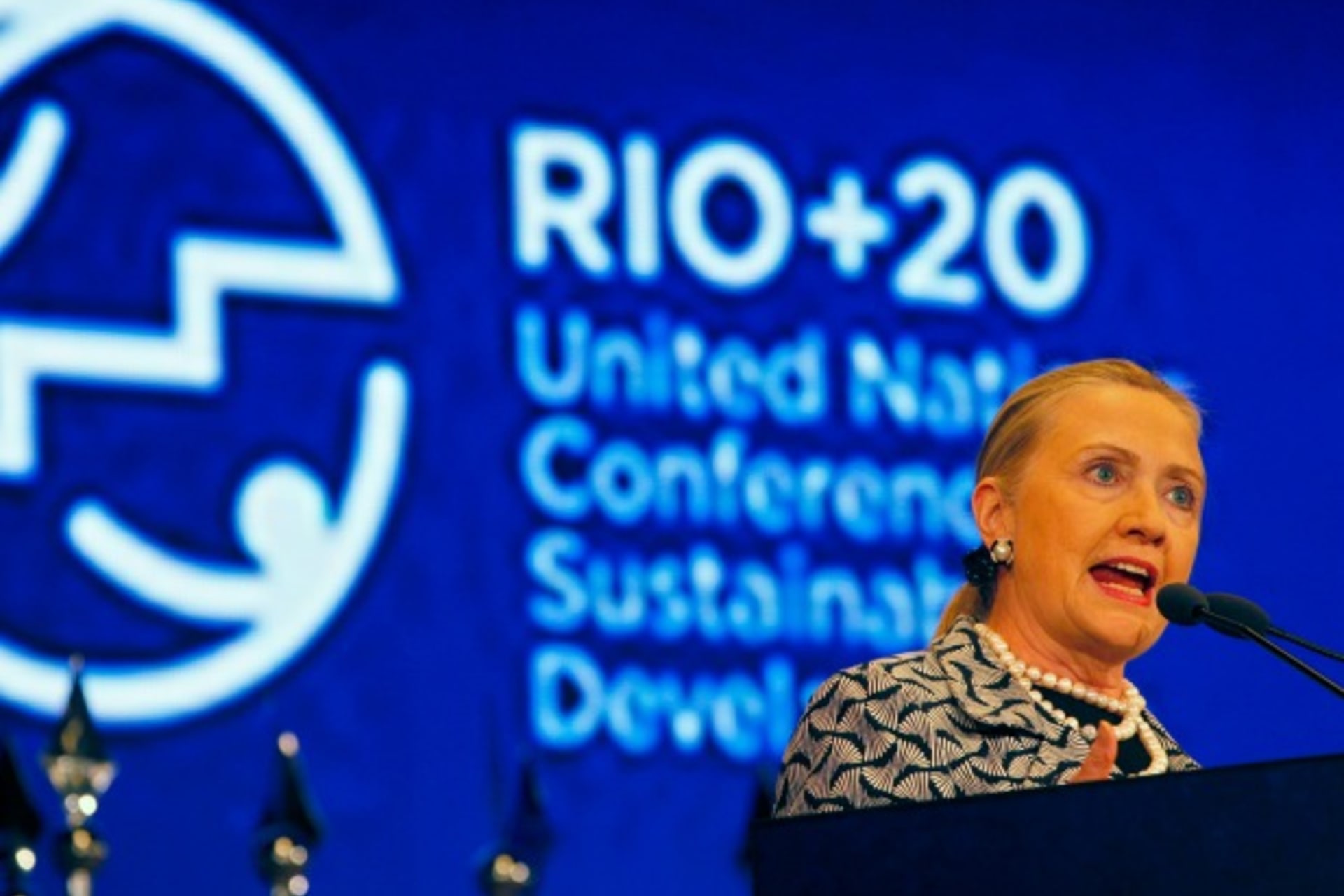 <p>Former U.S. Secretary of State Hillary Clinton speaks at the plenary of the Rio+20 United Nations Conference on Sustainable Development summit in Rio de Janeiro June 22, 2012 (Reuters/Paulo Whitaker).</p>
