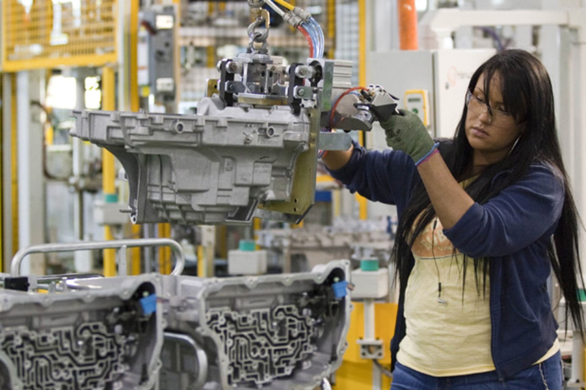 <p>An employee works on the assembly line at GM’s Toledo Transmission Plant in Ohio (John F. Martin/General Motors Handout/Courtesy Reuters).</p>
