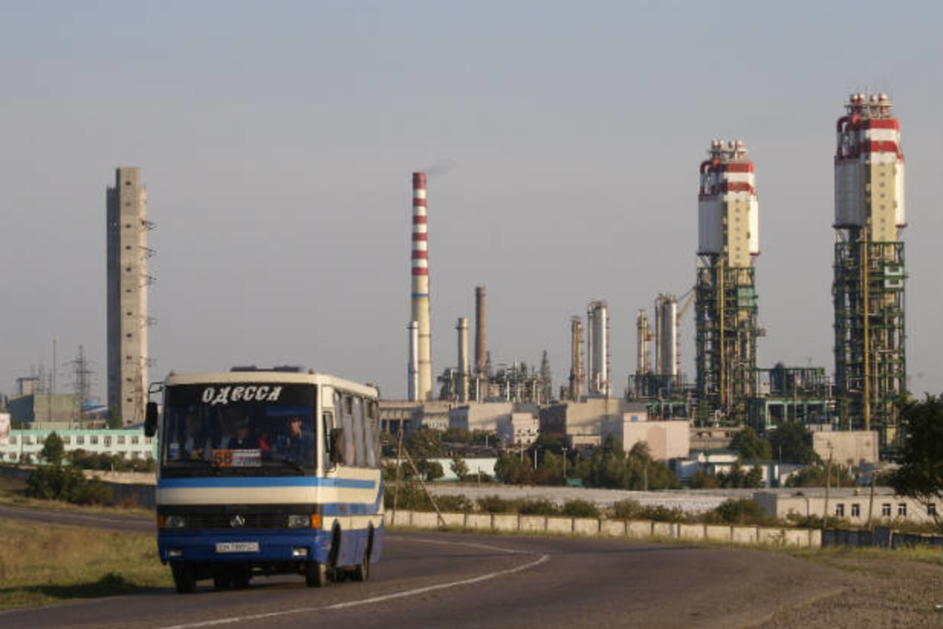 <p>A view of the Odessa Port fertiliser plant in Odessa, Ukraine, on September 29, 2009 (Courtesy Reuters).</p>
