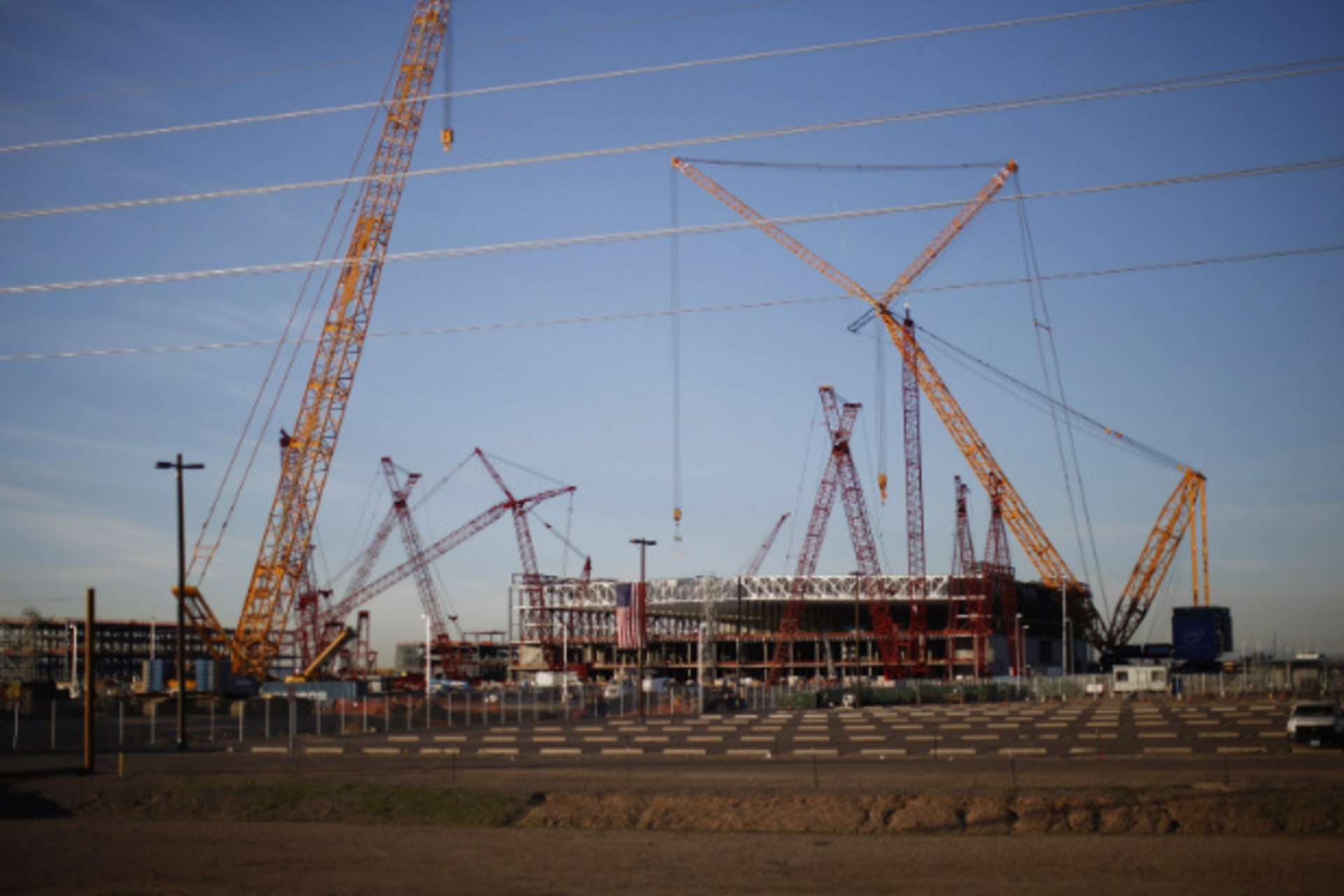 <p>Intel Fabrication Plant under construction in Chandler, Arizona in January 2012. (Jason Reed/Courtesy Reuters)</p>
