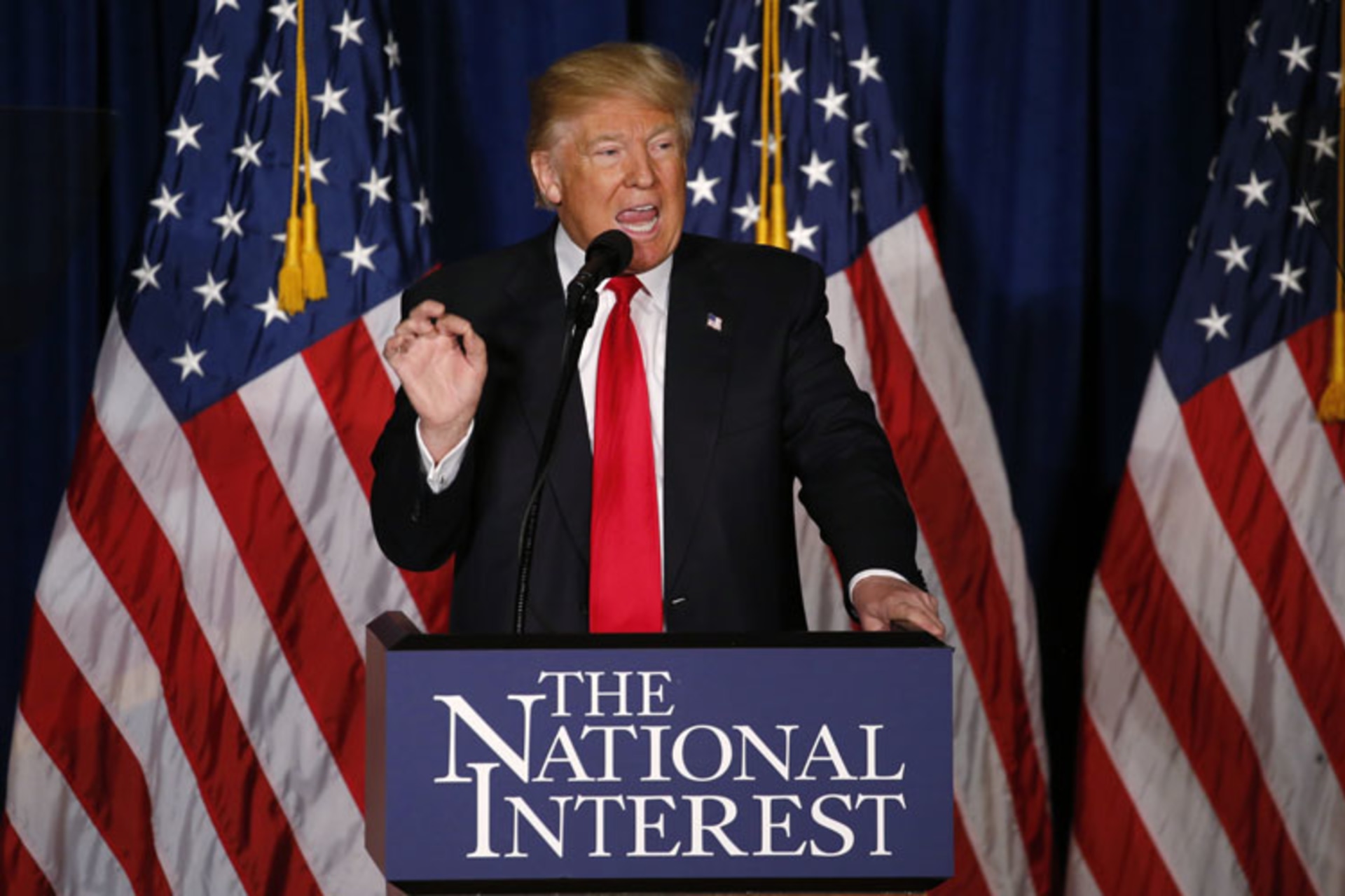 <p>Donald Trump delivers a foreign policy speech at the Mayflower Hotel</p>
