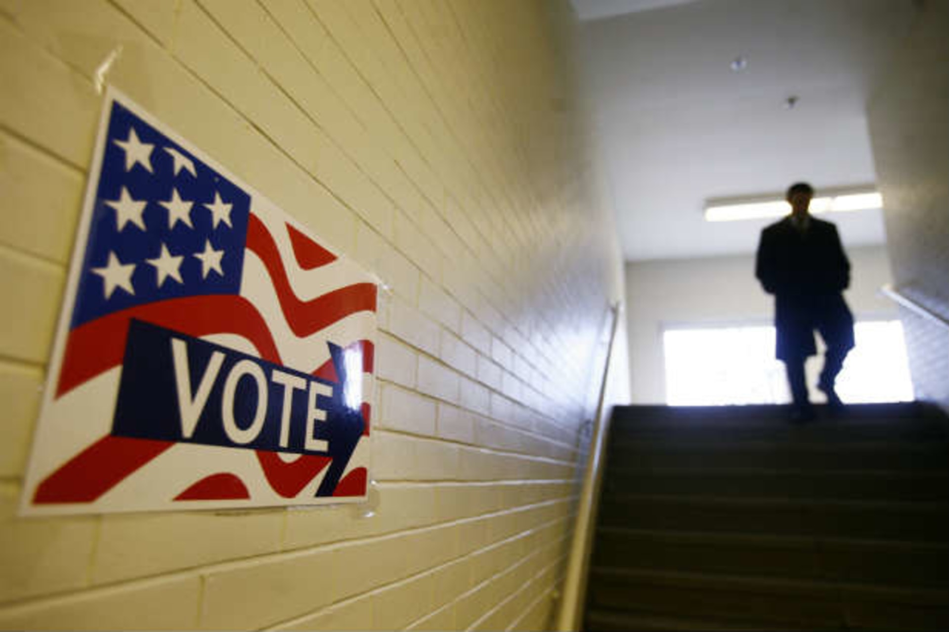 <p>A polling station in Cleveland, Ohio. (Shannon Stapleton /Reuters)</p>
