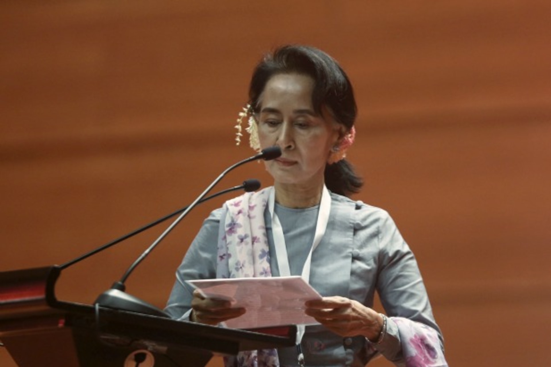 <p>aung-san-suu-kyi-negotiations-speech</p>
