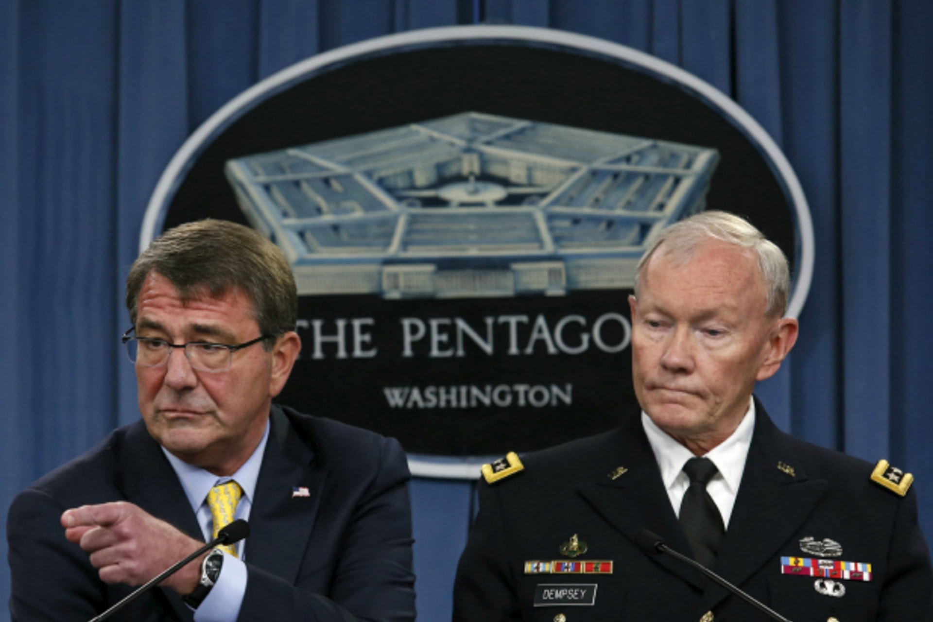 Dempsey and Carter at Pentagon July 2015
