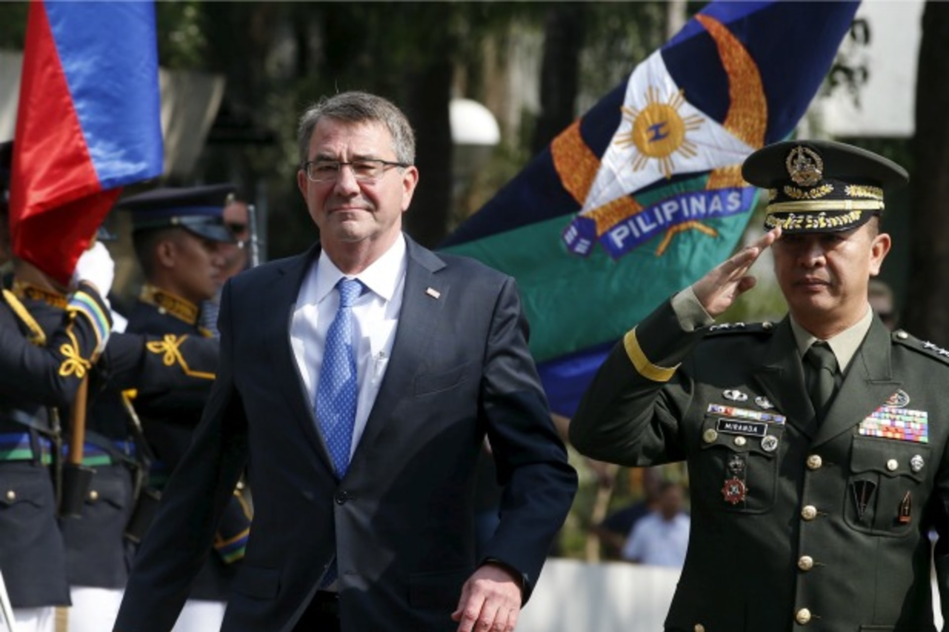 <p>ash-carter-philippines</p>
