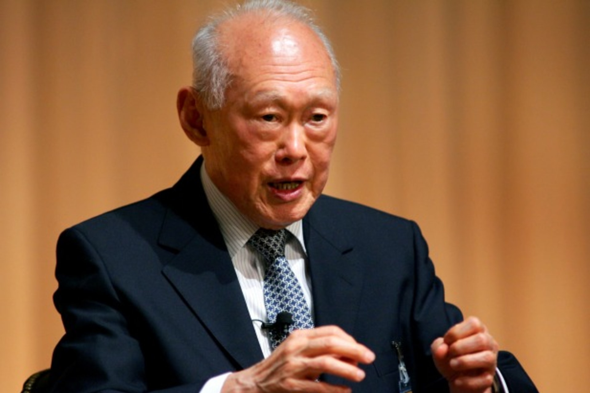 <p>lee-kuan-yew-singapore</p>
