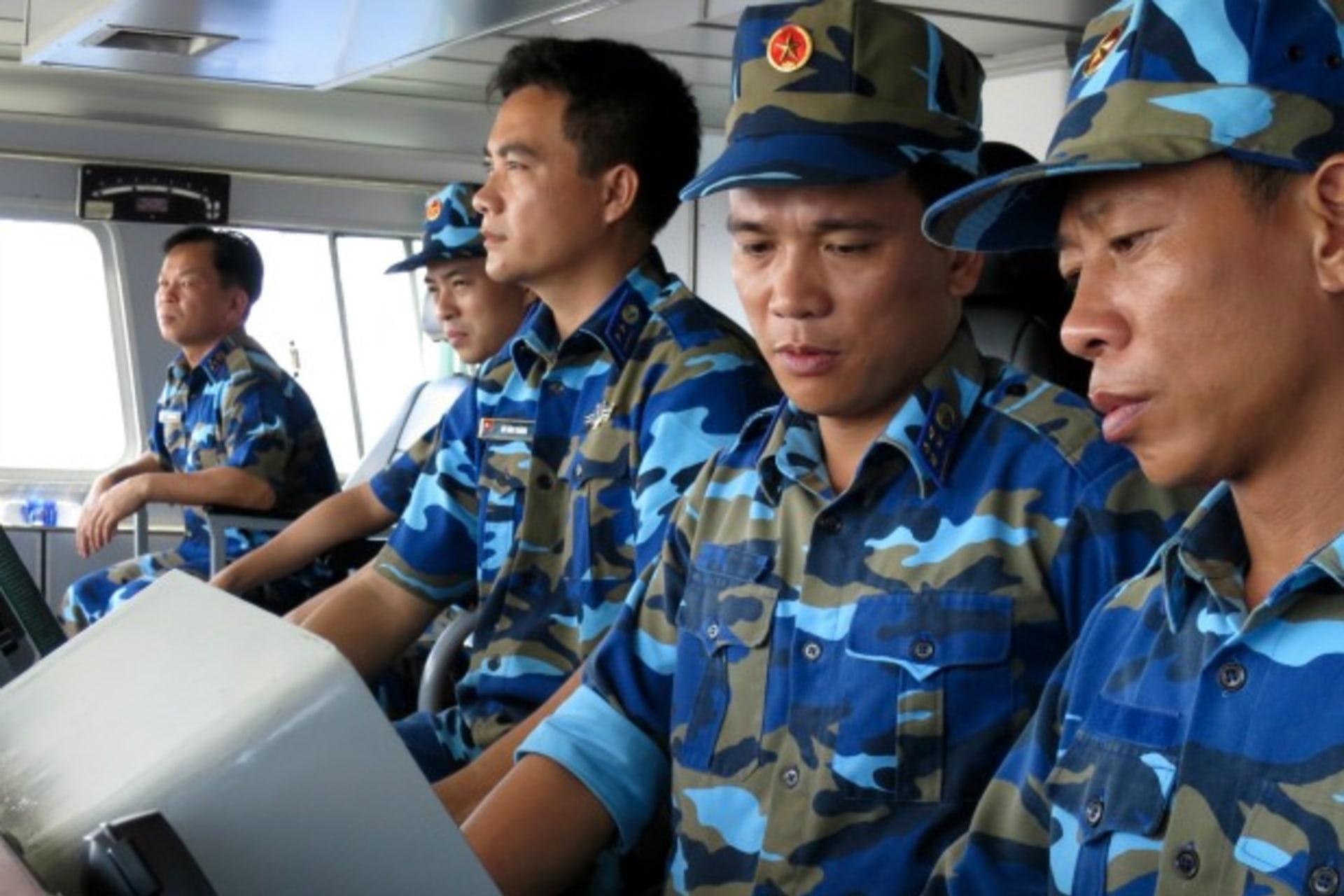 vietnam ship crew
