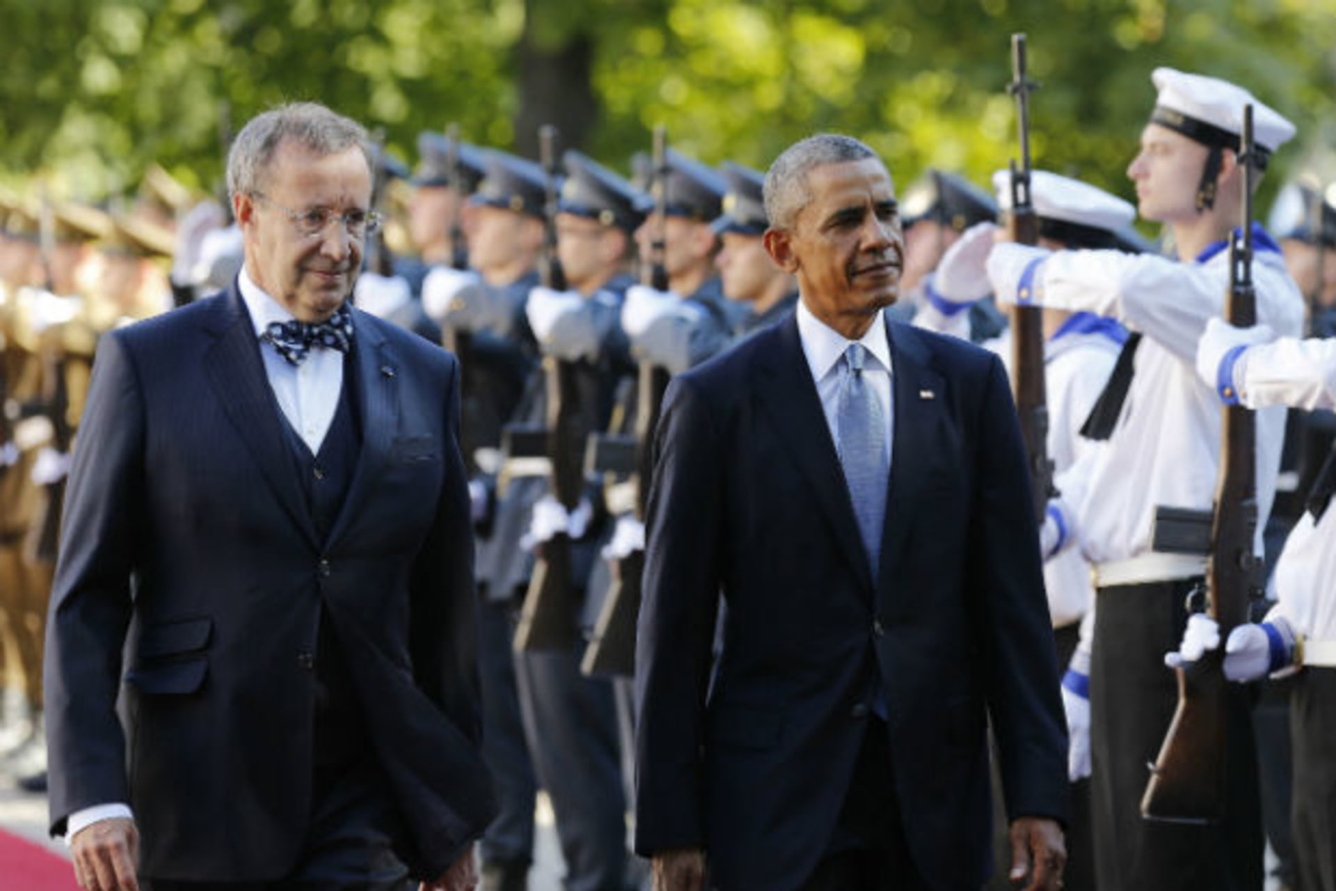 <p>U.S. president Barack Obama and his Estonian counterpart, President Toomas Hendrik Ilves, review troops during Obama’s visit to Tallinn, Estonia, on September 3, 2014.</p>
