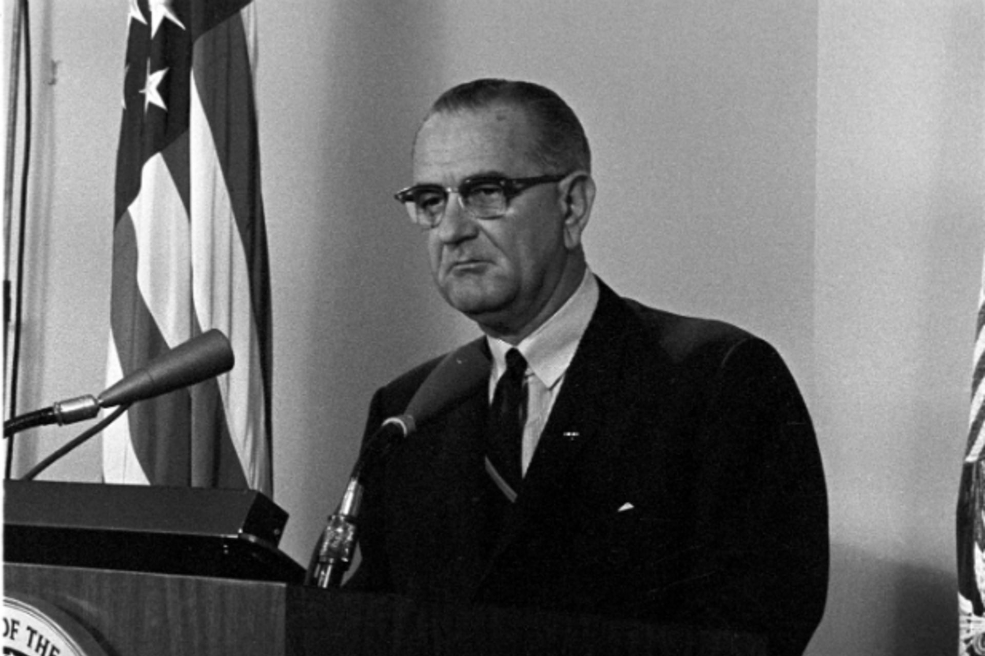 Thewatersedge-LBJ-20140804