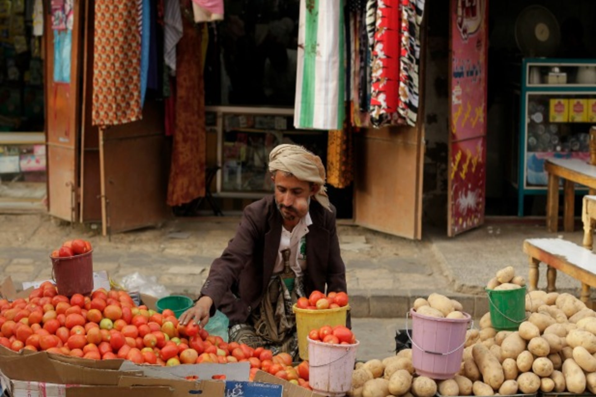 weekend reading 0404_CROPPED