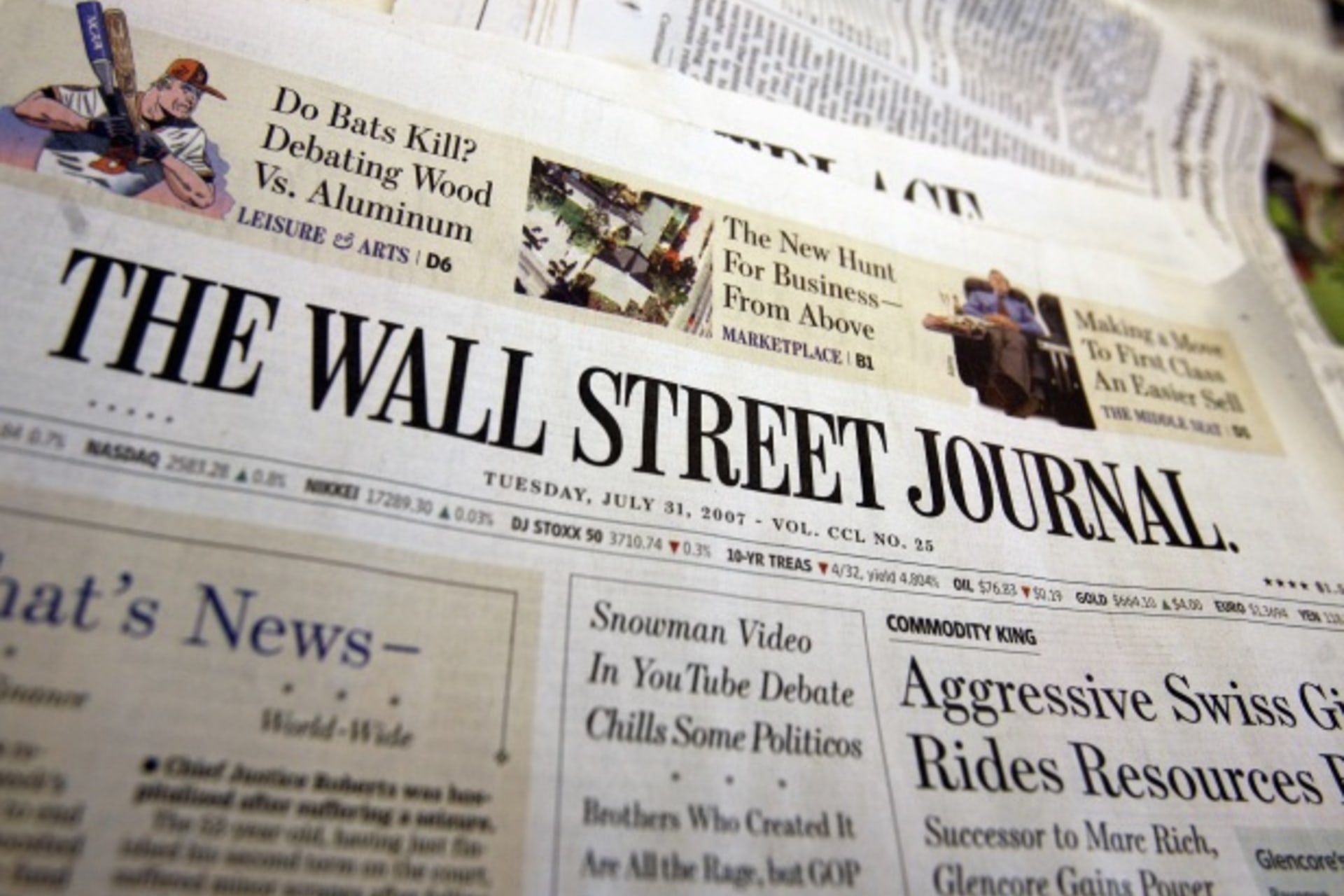 <p>A copy of the Wall Street Journal on July 31, 2007 (Shannon Stapleton/Courtesy Reuters).</p>
