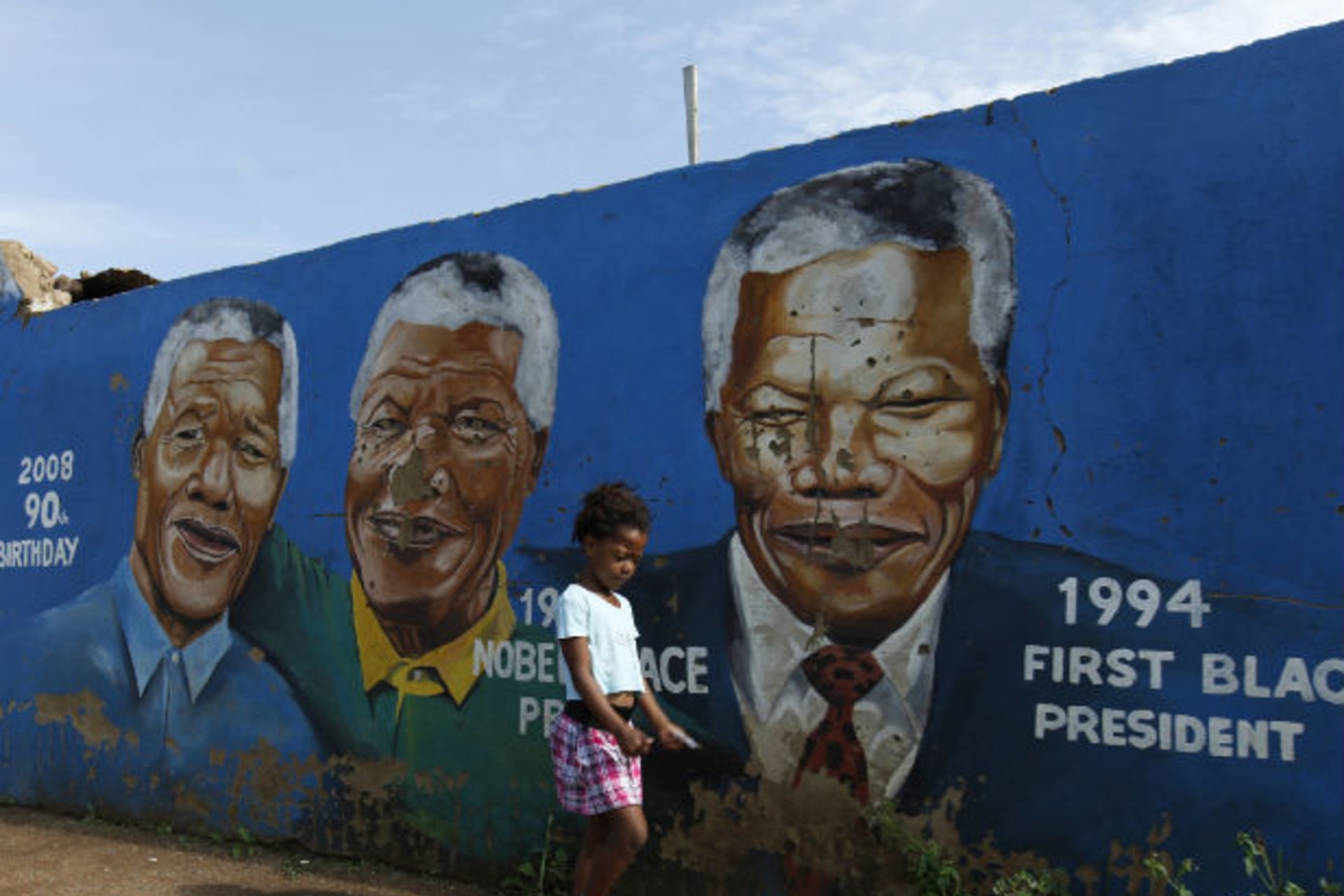 Africa-Mandelamural-20120229