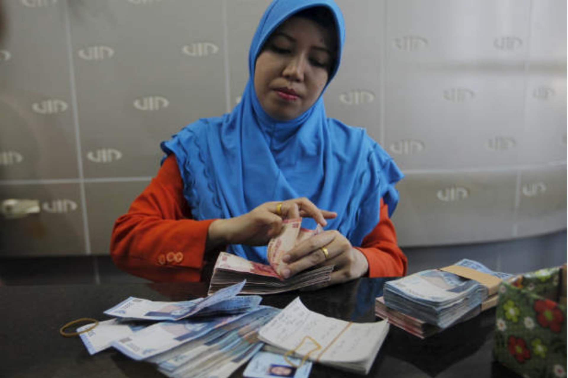 <p>woman bank indonesia gender financing</p>
