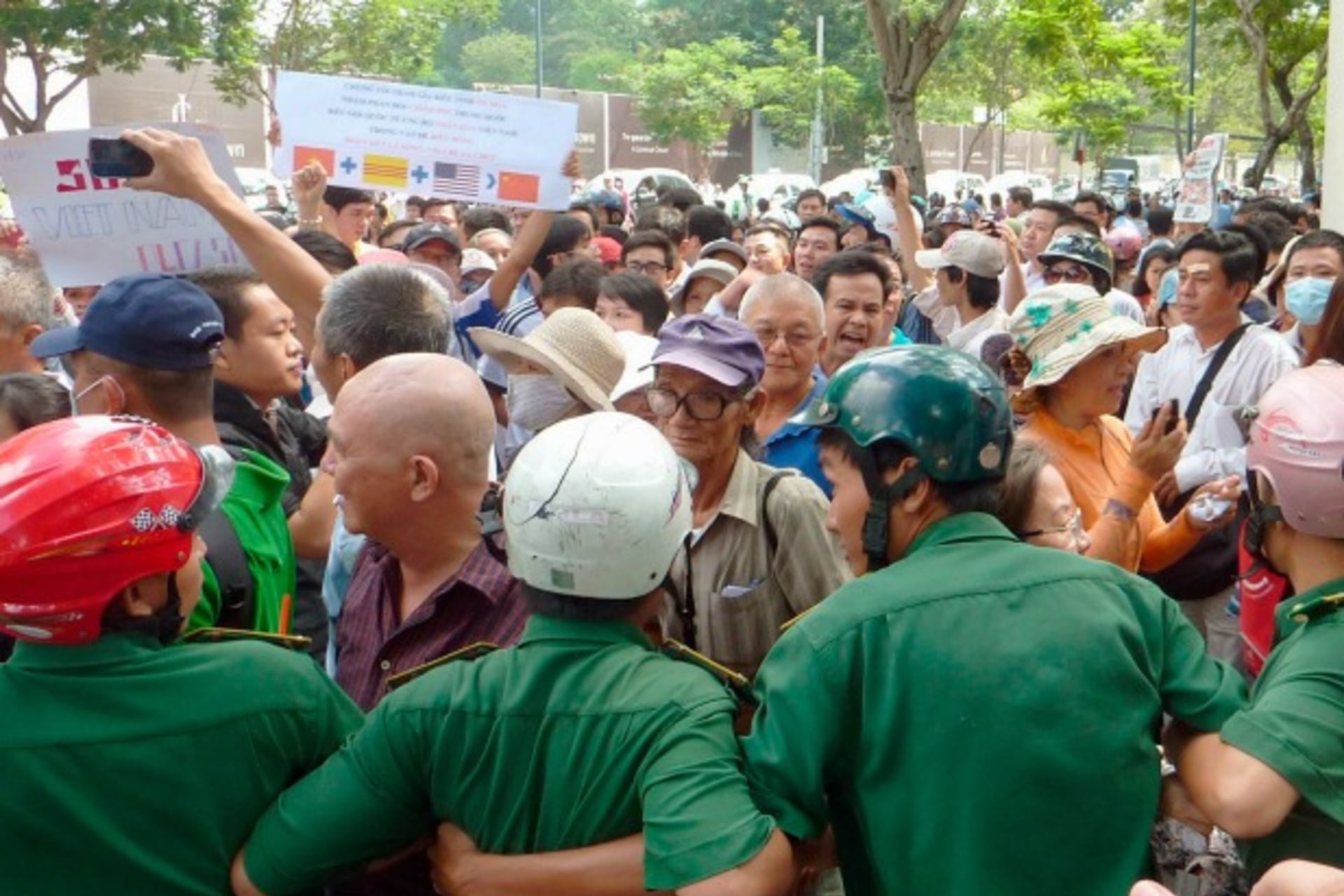 <p>vietnam-china</p>