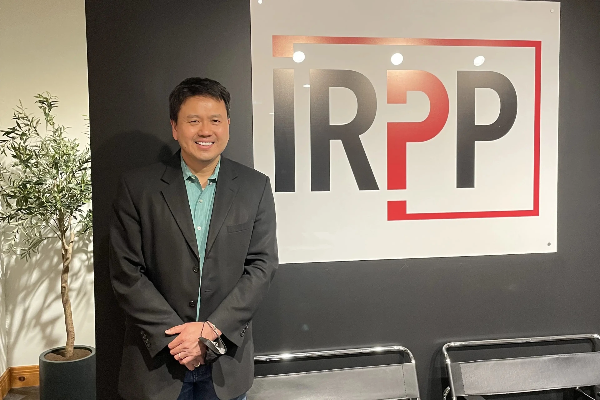 Portrait image of Cuong Quy Huynh