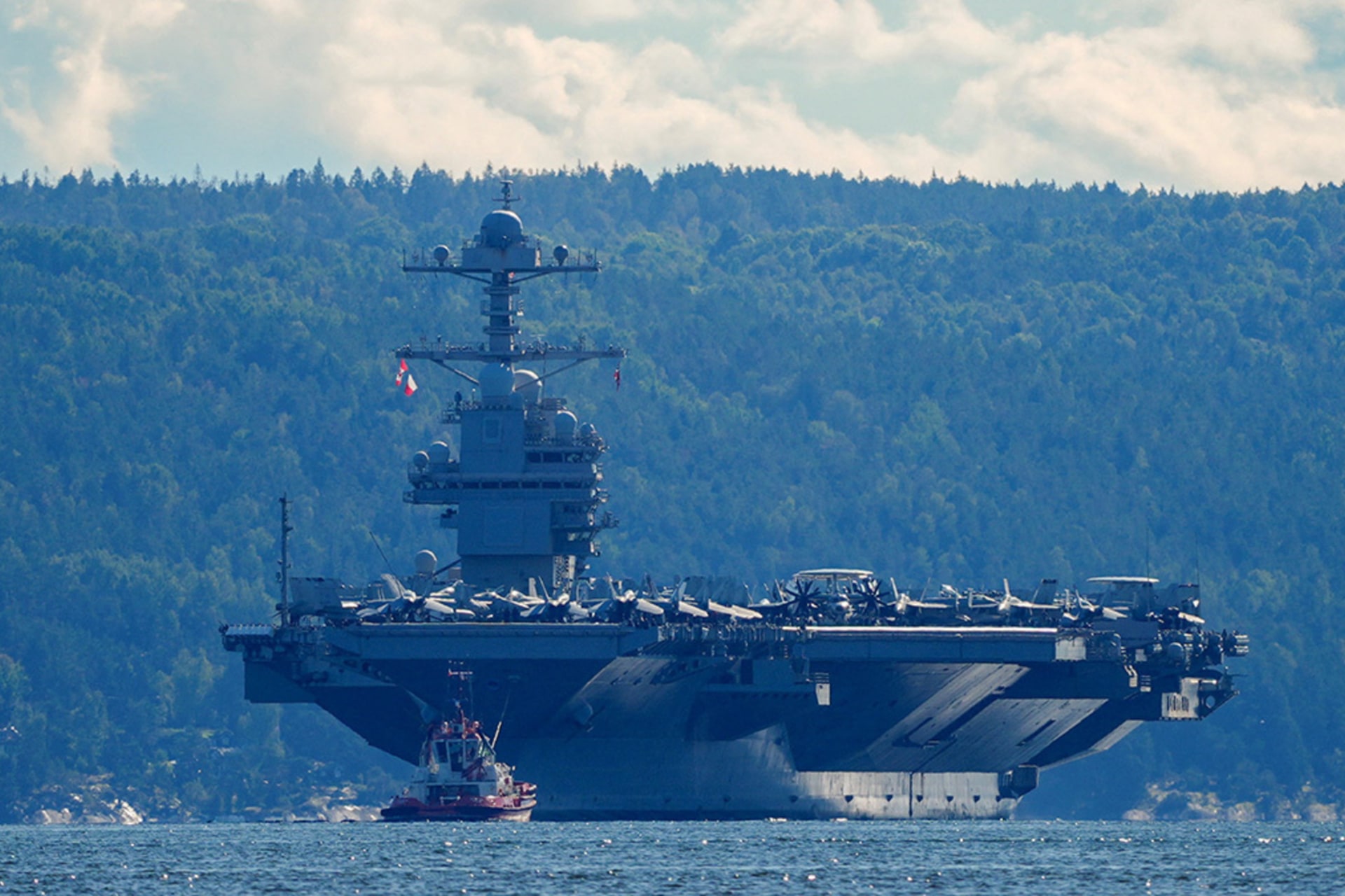 <p>The world’s largest warship, U.S. aircraft carrier USS Gerald R. Ford, on its way out of the Oslofjord at Nesodden and Bygdoy, Norway, September 17, 2025.</p>
