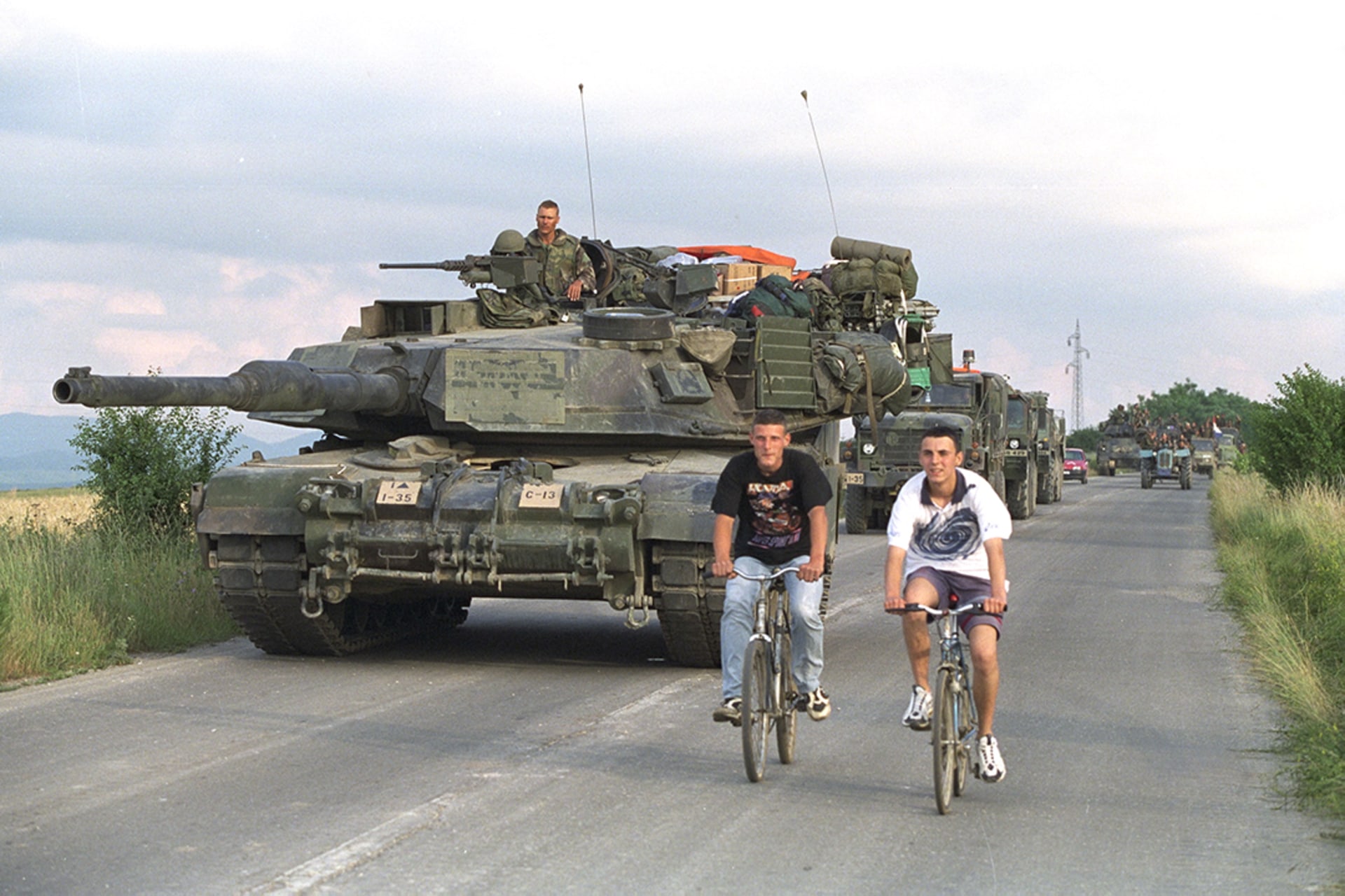 American Abrams tanks arrive in Kosovo, June 1999. Patrick Robert/Sygma/Corbis/Getty Images