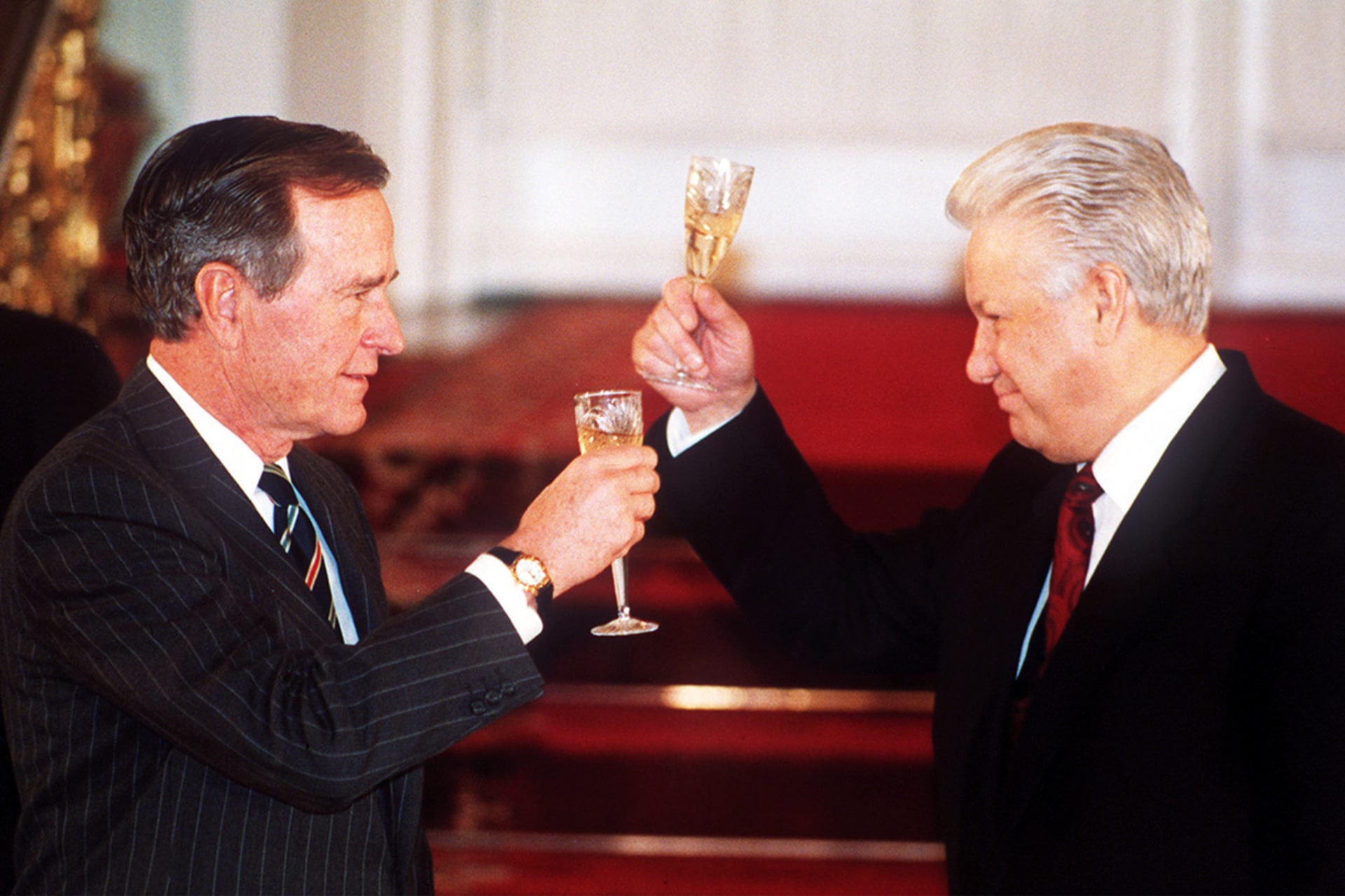 Russian President Boris Yeltsin, right, toasts U.S. President George H.W. Bush after signing the START II treaty in Moscow on January 3, 1993. 
